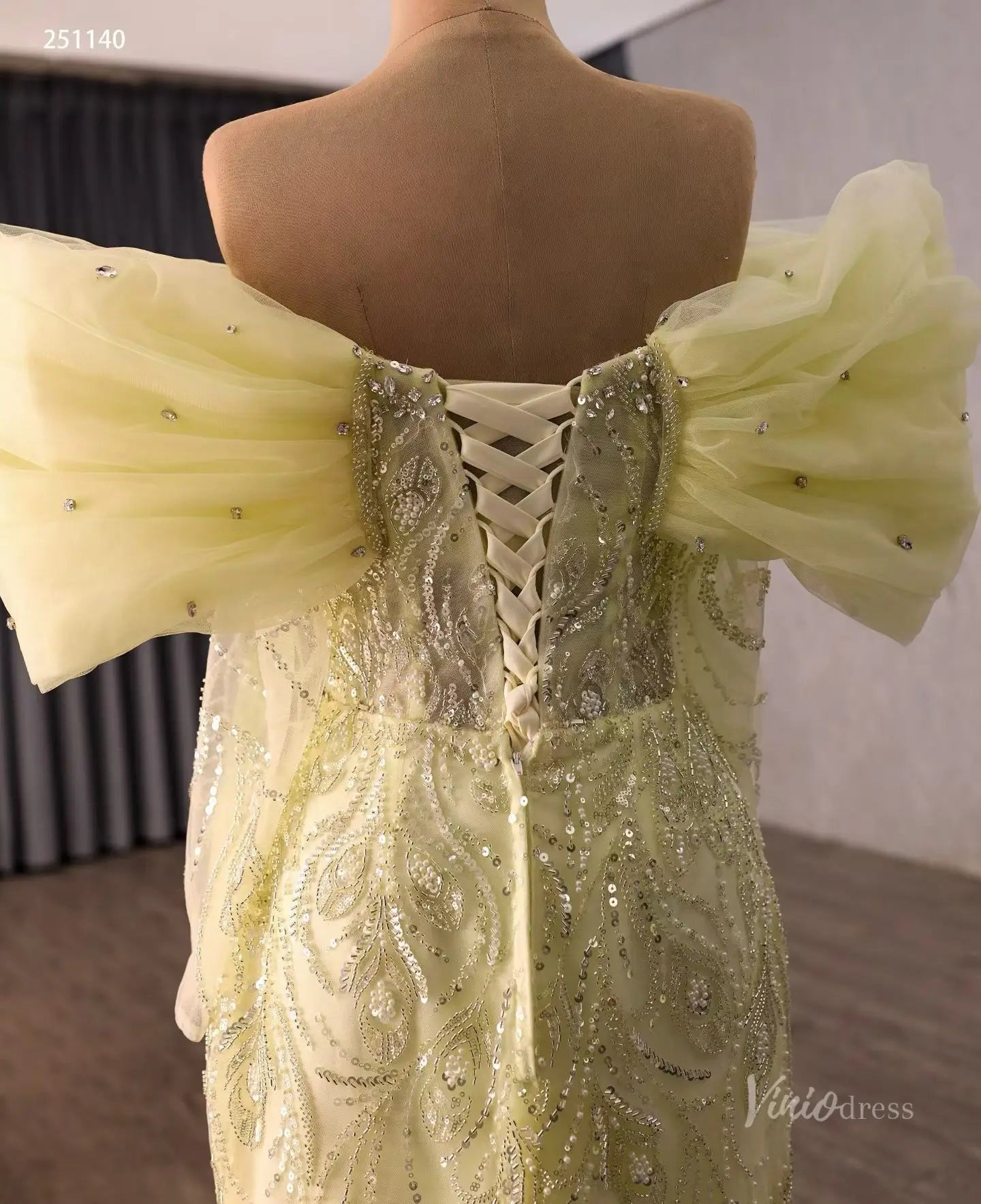 Vestidos de noche de manga larga con lentejuelas y cuentas Vestido de desfile con cuello en V AD1157