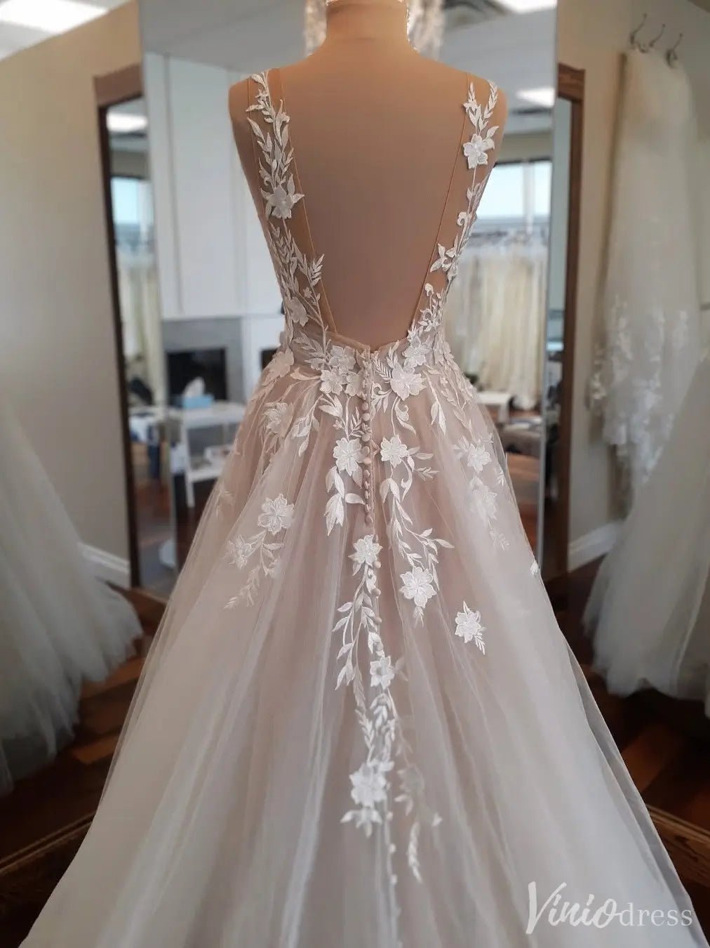 3D Floral Tulle Wedding Dress with Deep V-Neck and Sheer Back – VW2539-wedding dresses 2025 -Viniodress-Ivory-Custom Size-