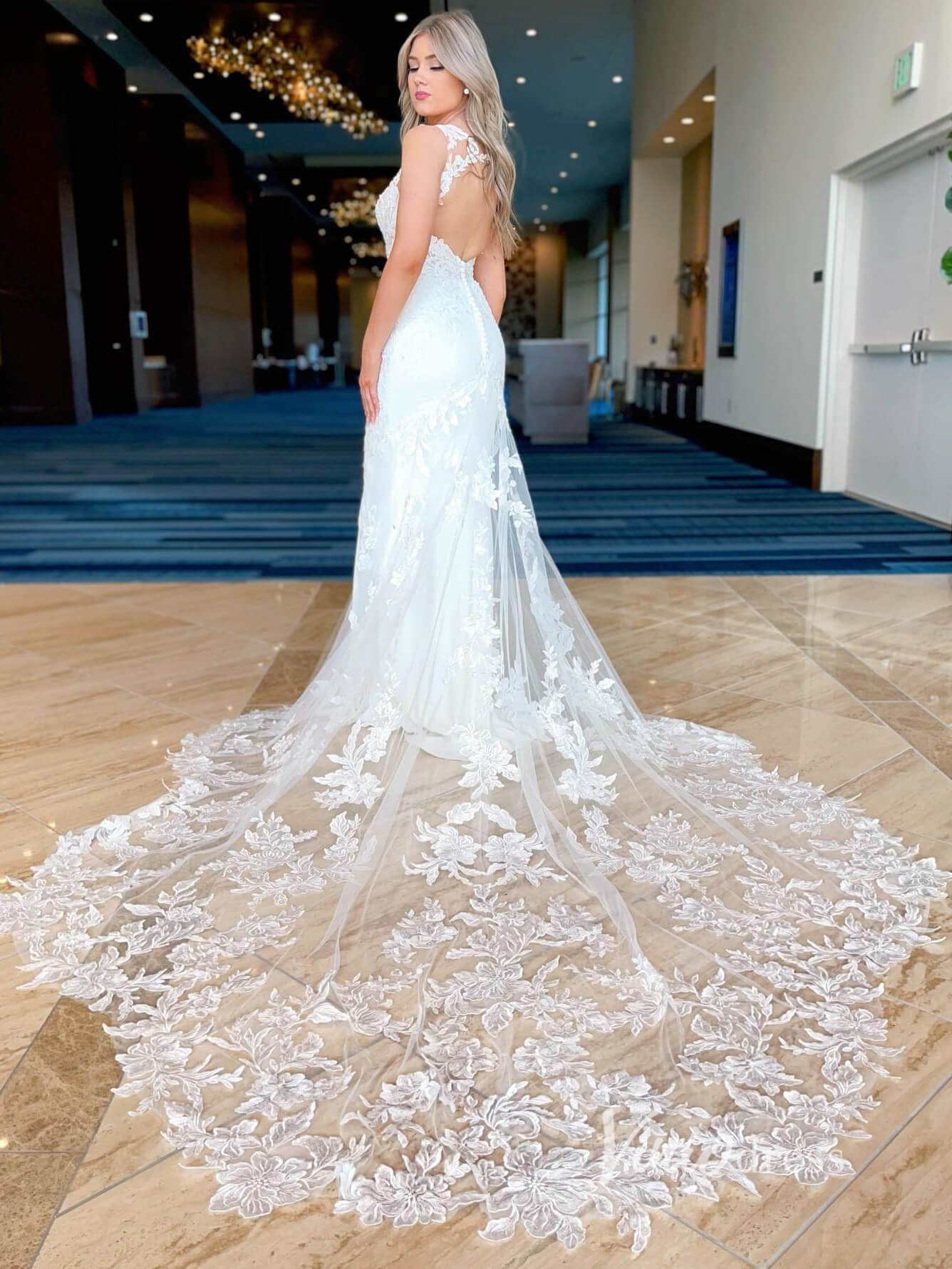 Elegant Lace Modern Mermaid Wedding Dresses Open Back VW2133 – Viniodress