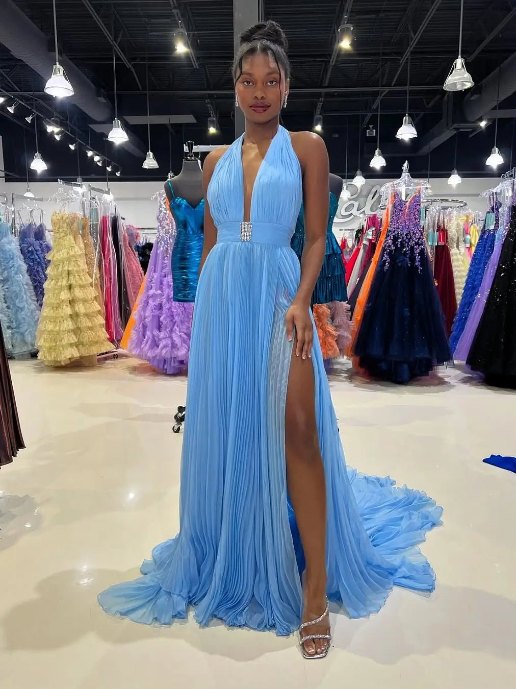 Light Blue Organza Sheath Prom Dress with Halter Neck & High Slit – St – Viniodress
