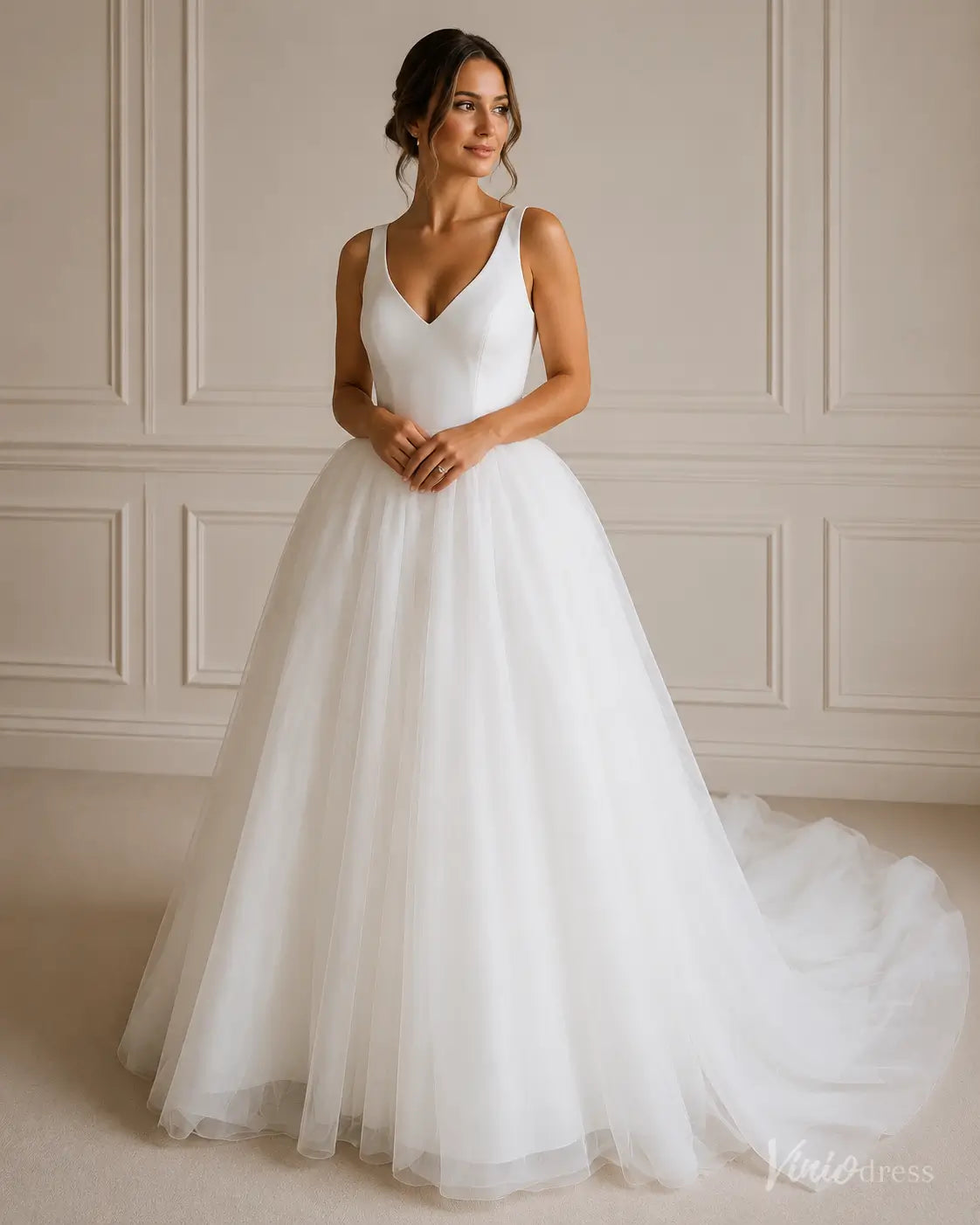 Basque Waist V-Neck Wedding Dress with Tulle Skirt