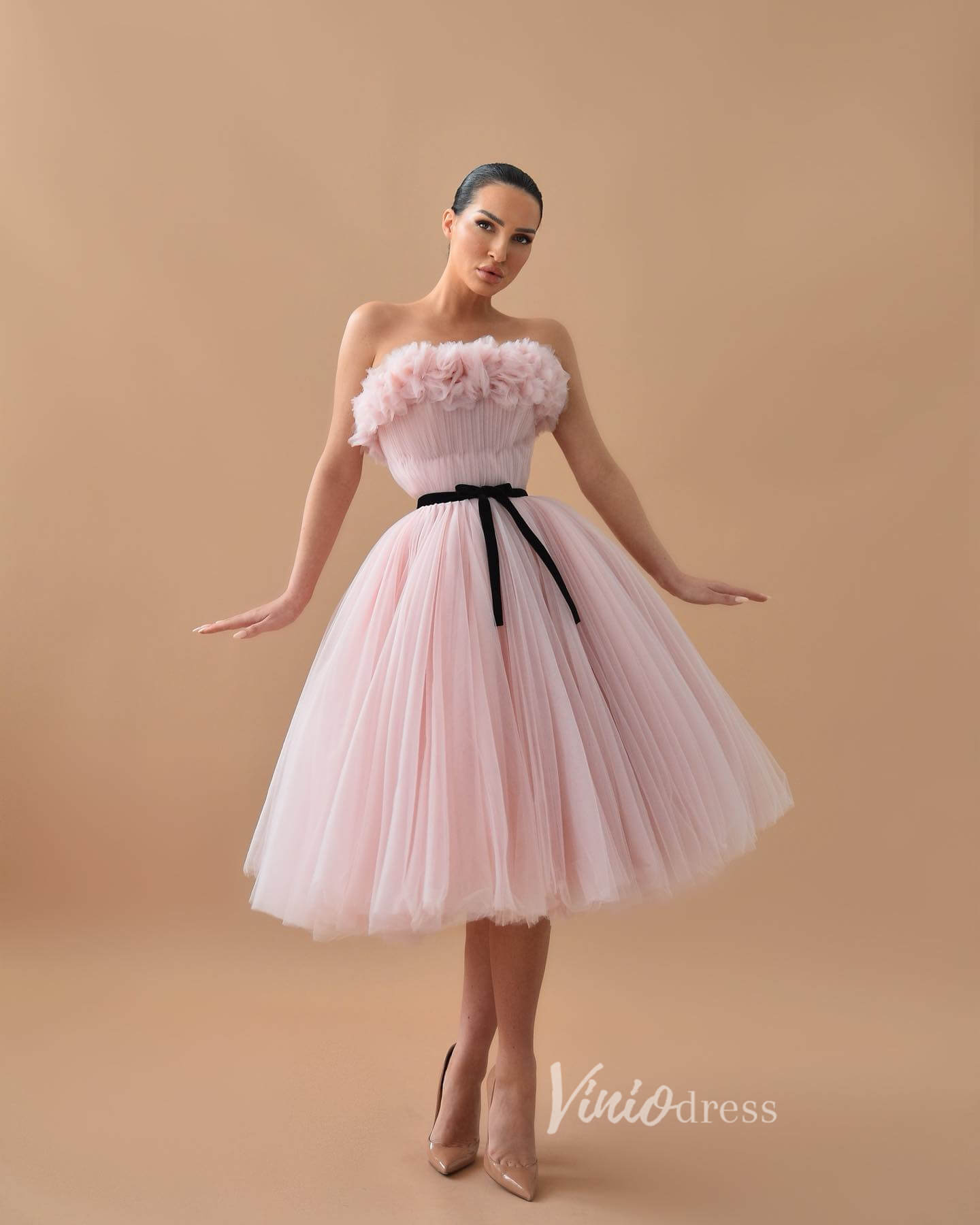 Pink Strapless Short Prom Dresses with Belt Pleated Tulle Hoco Dress F – Viniodress