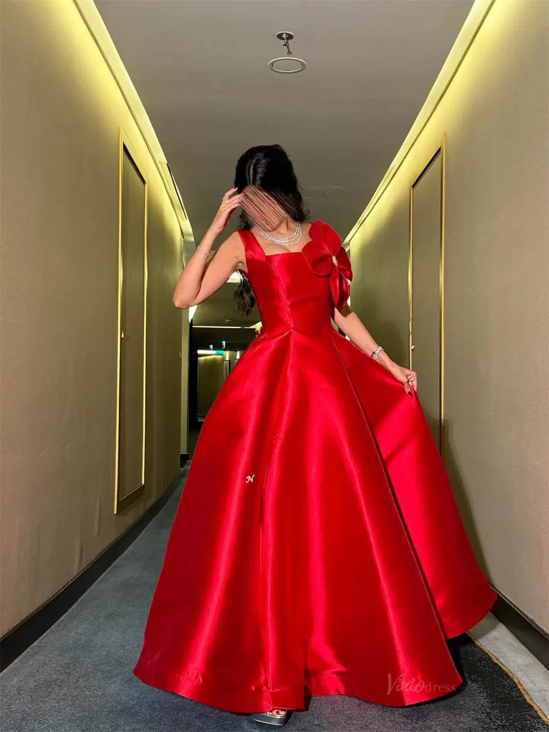 Red Satin A-Line Prom Dresses 2025 with Wide Strap & 3D Flower – FD520 – Viniodress