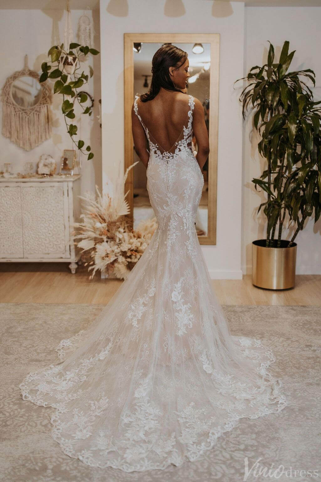 Rustic Lace Mermaid Wedding Dresses Backless Chapel Train Bridal Gown VW2156