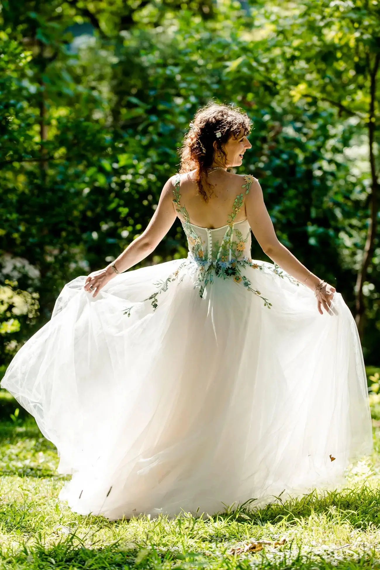 Whimsical Meadow Floral Wedding Dresses Basque Waist, Boned Bodice FW103-wedding dresses 2025 -Viniodress-Ivory-Custom Size-