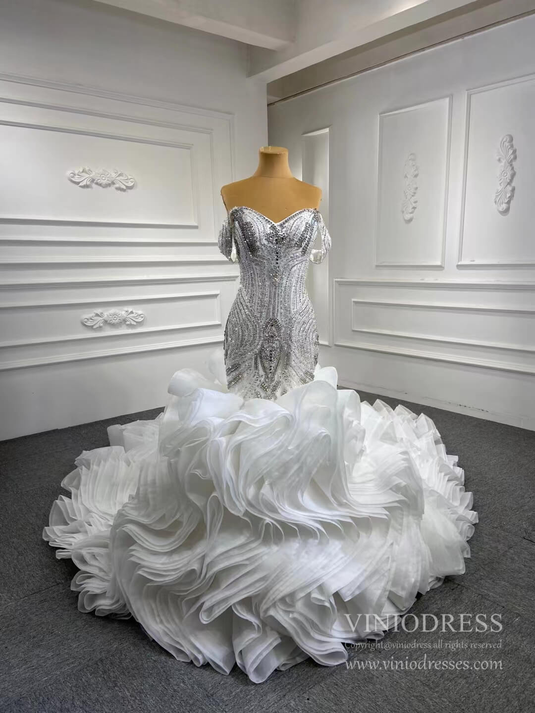 Beaded Ruffle Memraid Wedding Gown with Long Train VINIODRESS Viniodress Beaded Ruffle Memraid Wedding Gown with Long Train VINIODRESS Viniodress
