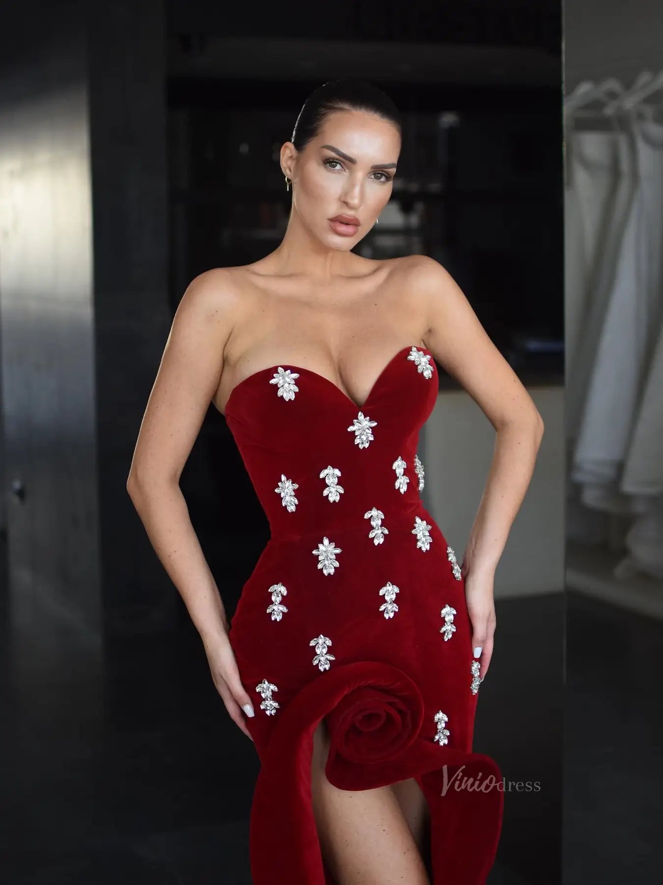 Burgundy Velvet Prom Dresses with Rhinestones, Rosette Slit & Sweetheart Neckline - FD5277-prom dresses 2025 -Viniodress-Burgundy-Custom Size-