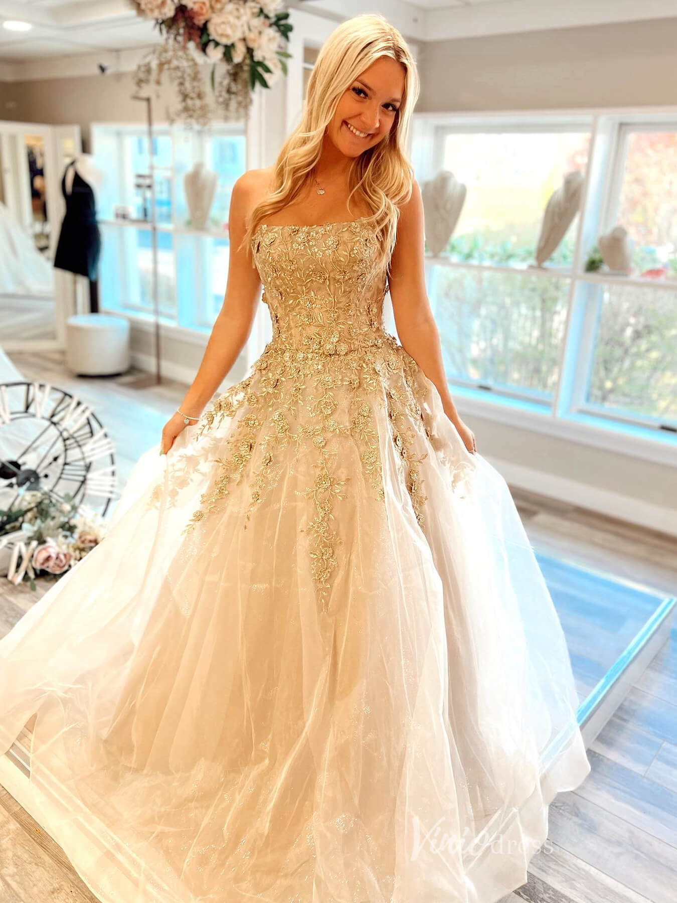 Champagne Lace Applique Strapless Prom Dresses Sparkly Tulle FD3694 –  Viniodress