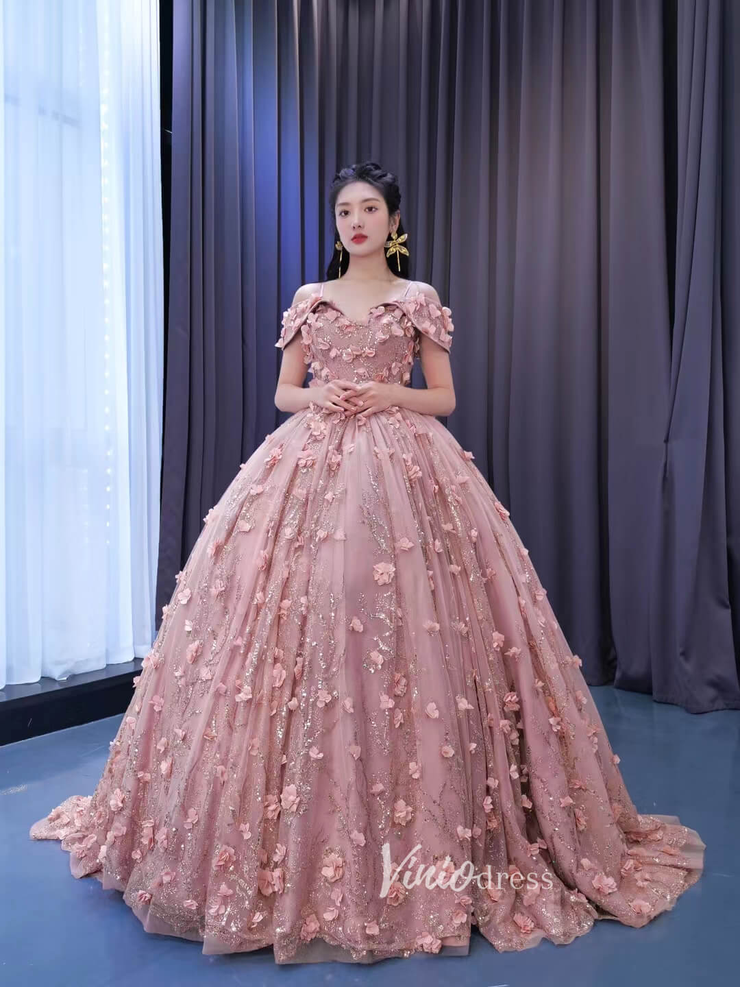 Dusty Rose 3D Flower Lace Ball Gown Quince Dress with Off-the-Shoulder Viniodress Dusty Rose 3D Flower Lace Ball Gown Quince Dress with Off-the-Shoulder Viniodress