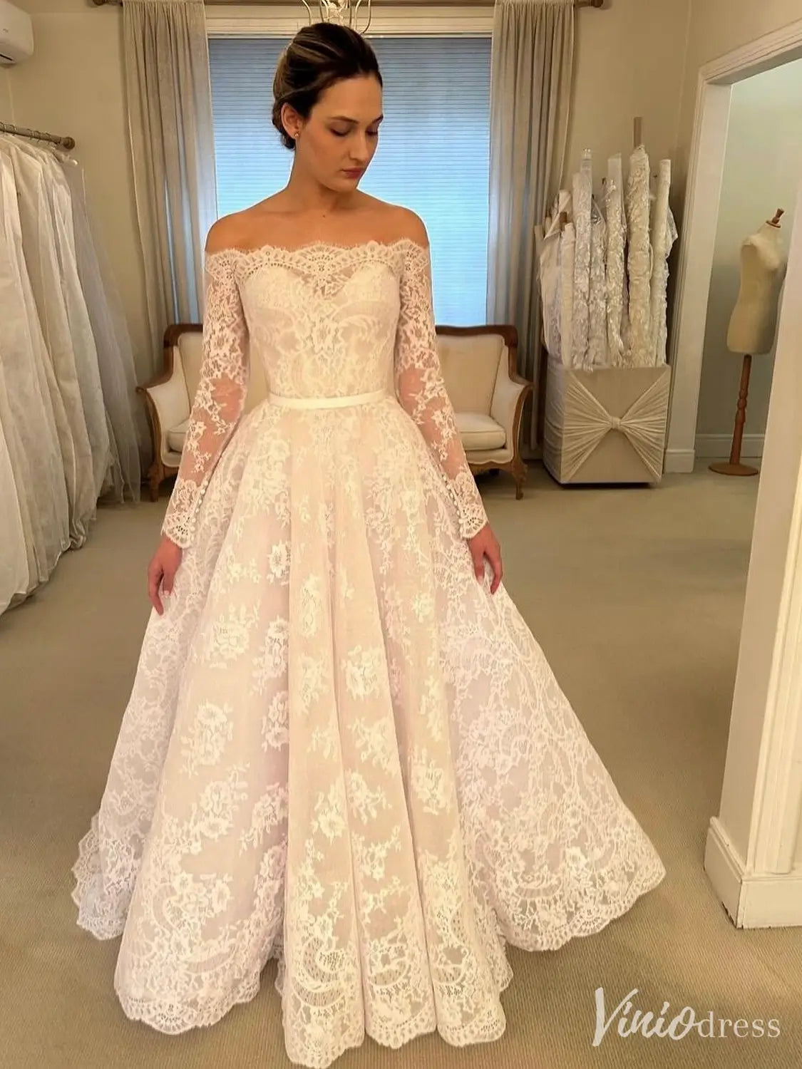 Elegant Off Shoulder Lace Wedding Dress with Long Sleeves and Full Skirt – VW2575-wedding dresses 2025 -Viniodress-Ivory-Custom Size-