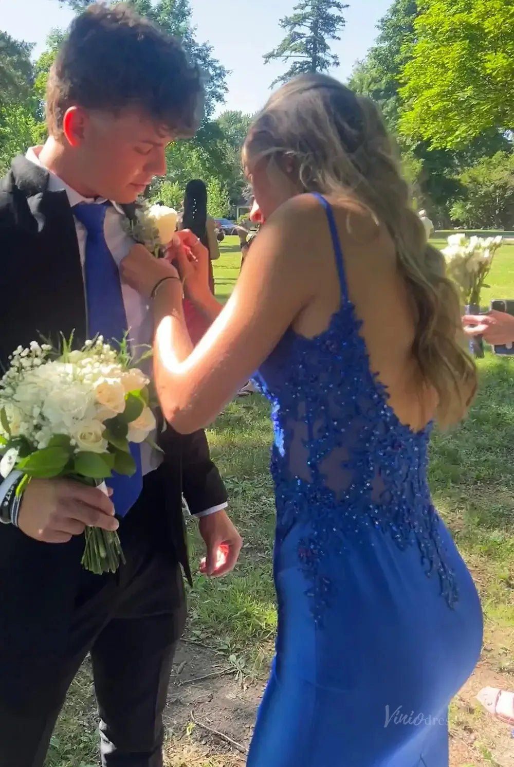 Elegant Satin Mermaid Prom Dresses 2025 with V-Neck, Lace Applique & Spaghetti Strap – FD5061-prom dresses 2025 -Viniodress-Custom Colors-Custom Size-