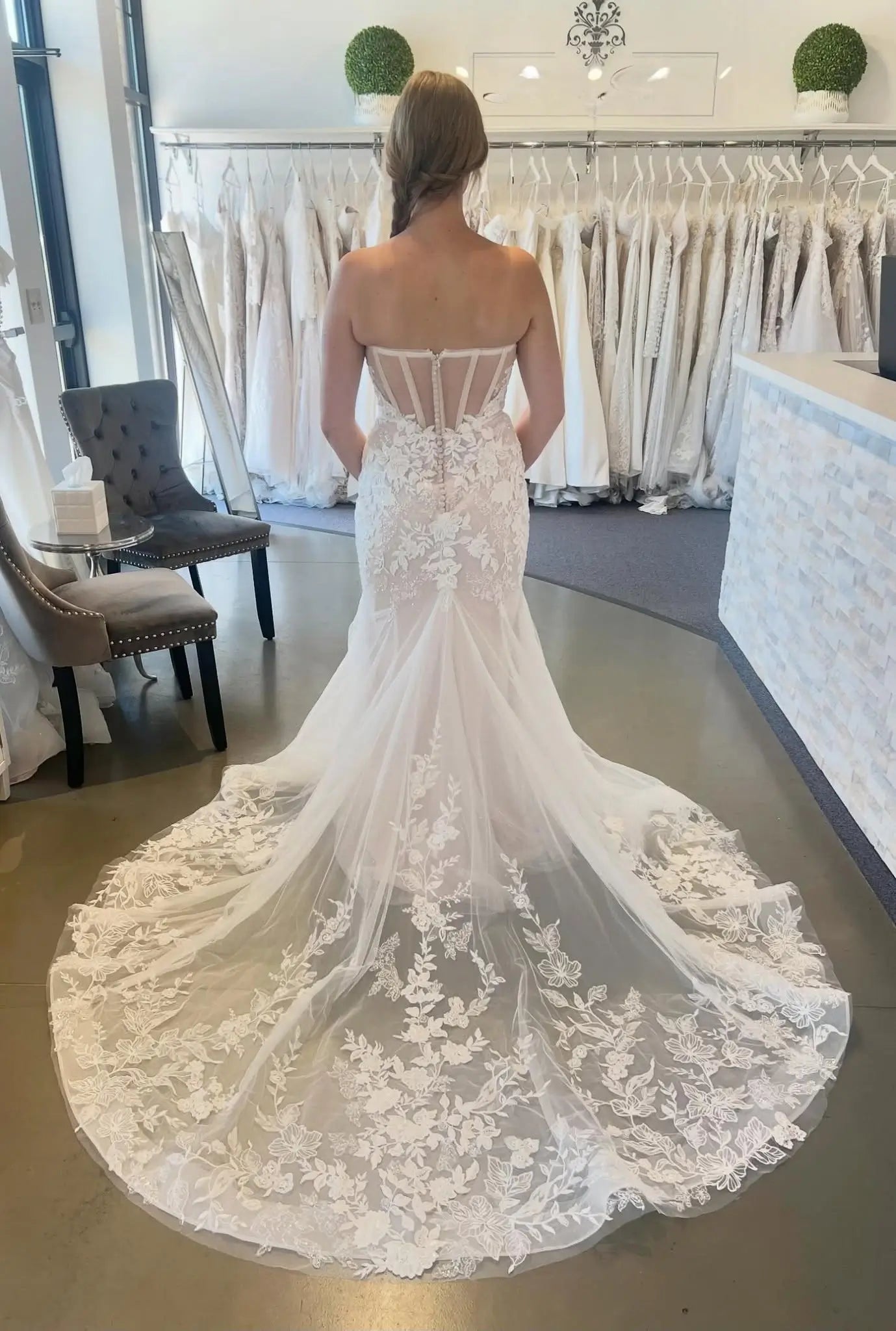 Ivory Lace Mermaid Wedding Dress with Sweetheart Neckline, Sheer Corset Bodice & Chapel Train – ML167-wedding dresses 2026-Viniodress-Ivory-Custom Size-