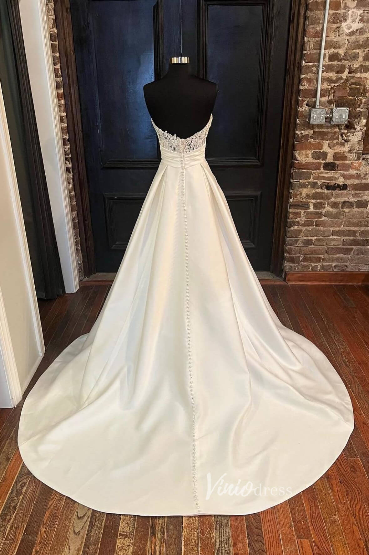 Ivory Satin Strapless Wedding Dresses Sweetheart Neck A-Line Bridal Dress VW2154-wedding dresses 2025 -Viniodress-Ivory-Custom Size-
