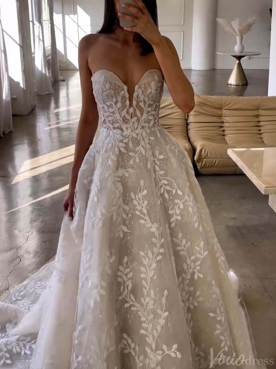 Ivory Strapless Lace Applique Wedding Dresses Sweetheart Outdoor Bridal Gown AW1033-wedding dresses 2025 -Viniodress-Ivory-Custom Size-