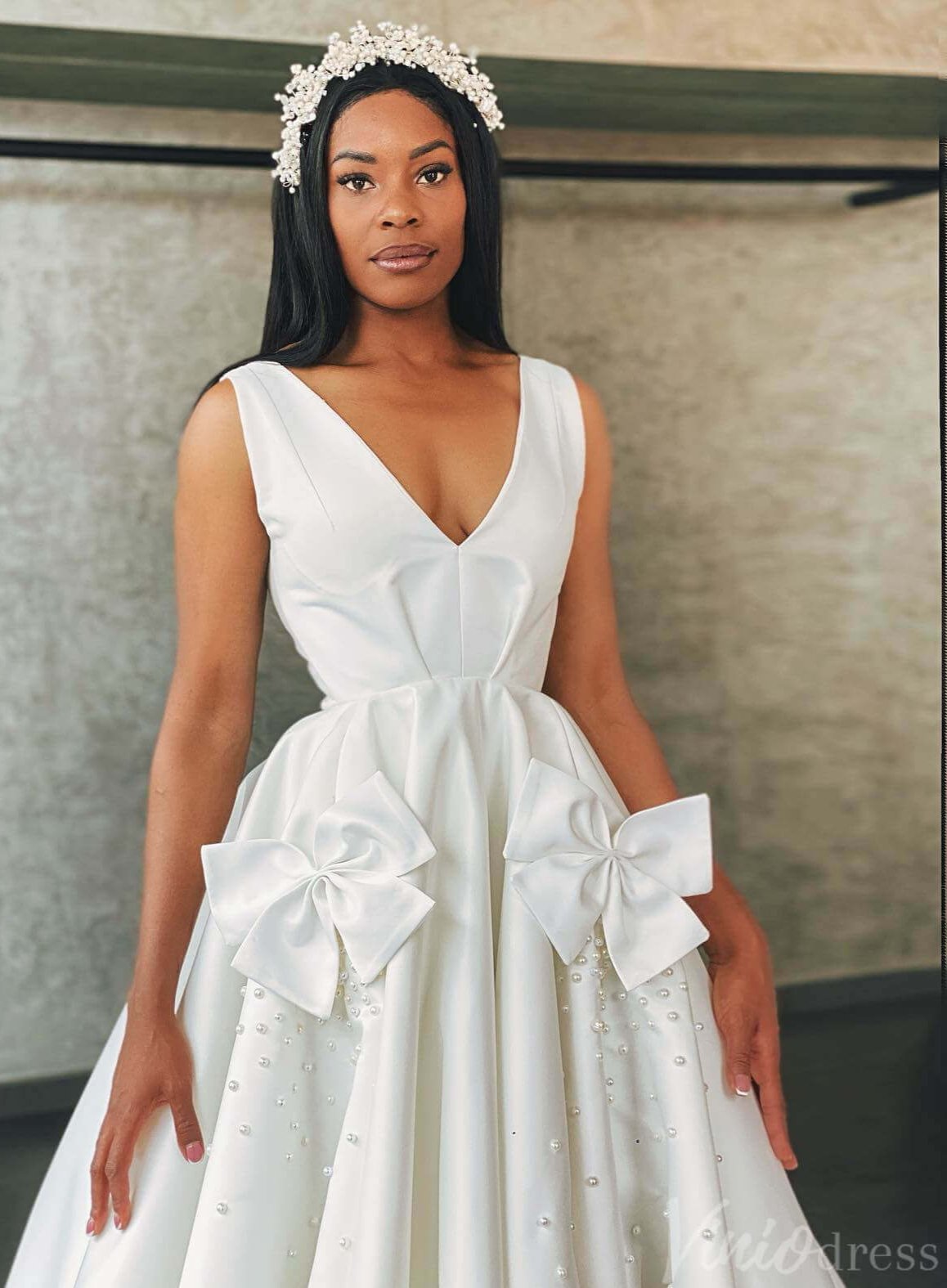 Ivory V-Neck Bow-Tie Wedding Dresses Satin Pearl Minimalist Bridal Gown VW2168-wedding dresses 2025 -Viniodress-Ivory-Custom Size-