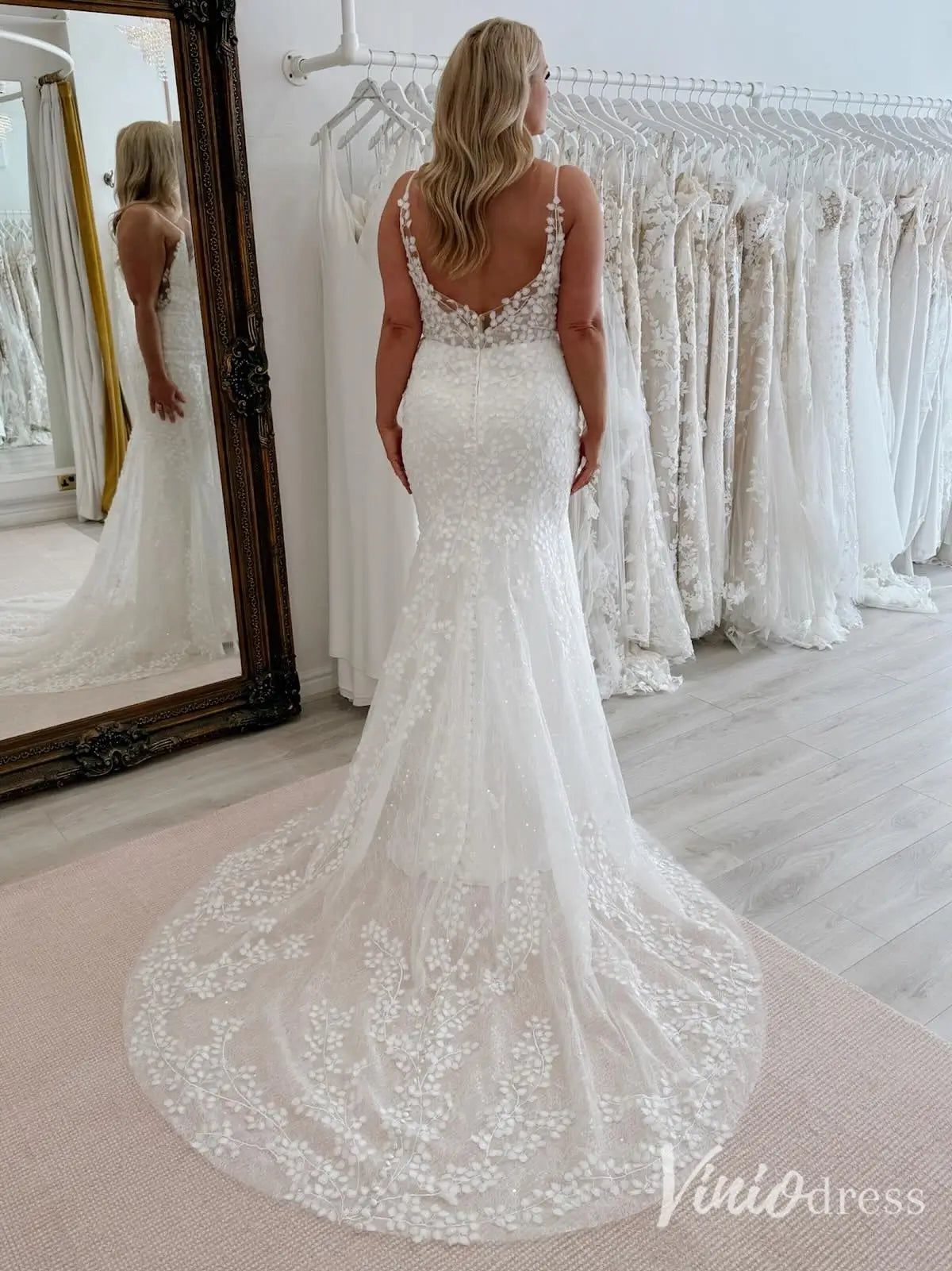 Lily of the Valley Lace Mermaid Wedding Dress with Scalloped Train, Spaghetti Strap – VW2618-wedding dresses 2025 -Viniodress-Ivory-Custom Size-