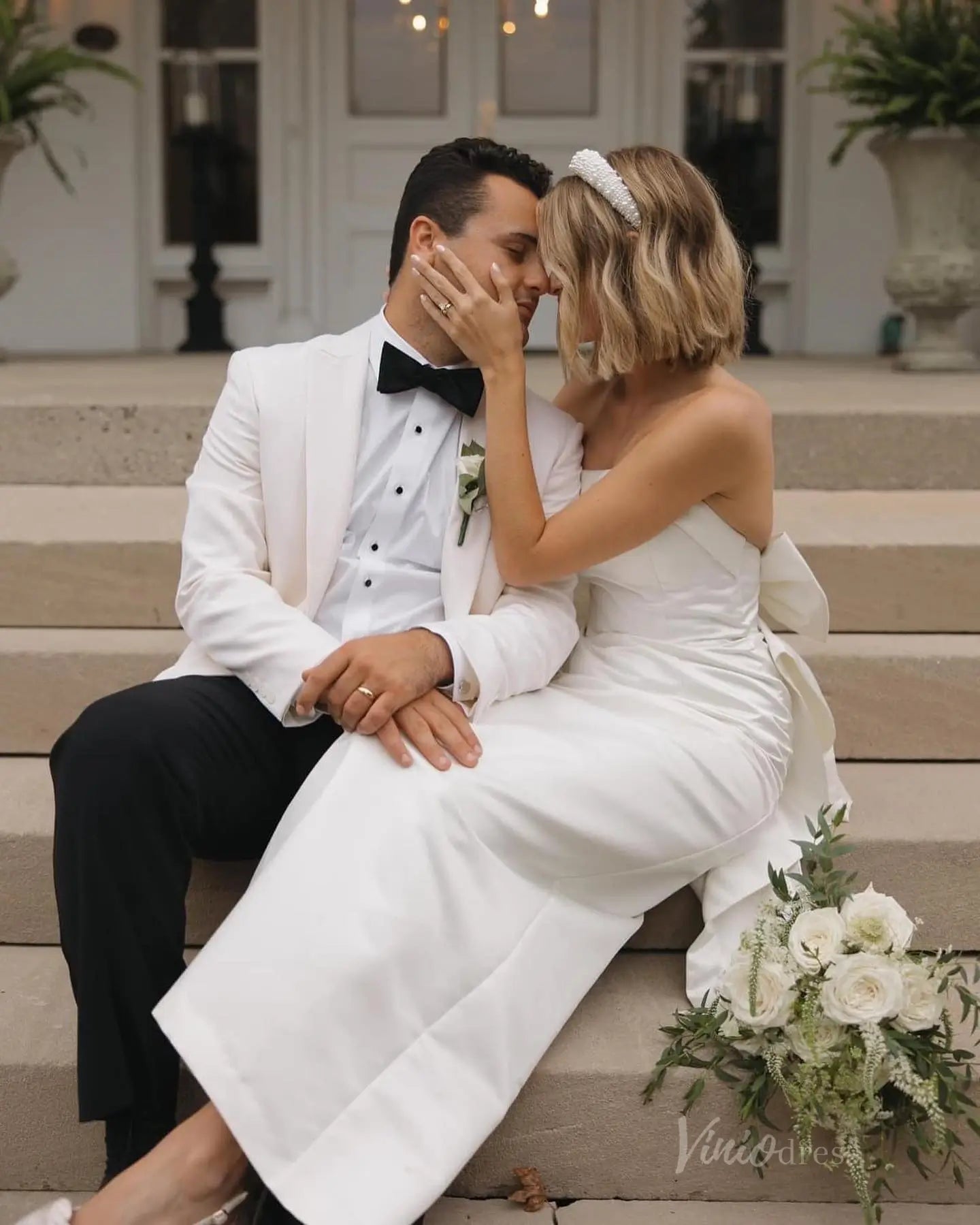 Minimalist Strapless Sheath Wedding Dress with Bow Back Tail, Back Slit & Long Sleeve Gloves MN135-wedding dresses 2025 -Viniodress-Ivory-Custom Size-