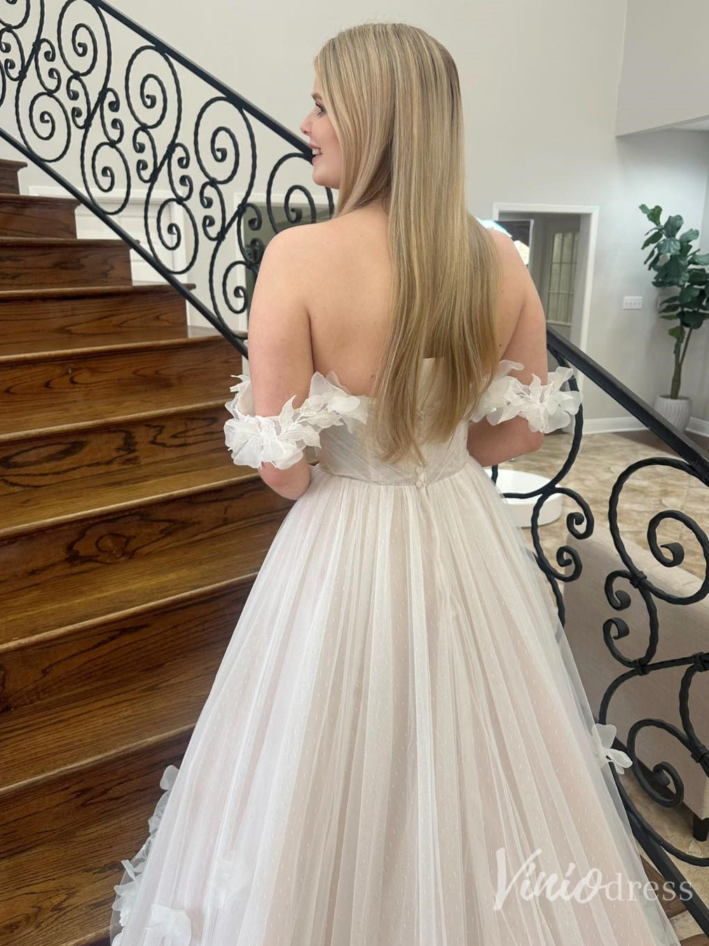 Off-Shoulder Tulle Wedding Dress with 3D Floral Appliqués and Train – FD6127-wedding dresses 2025 -Viniodress-Ivory-Custom Size-