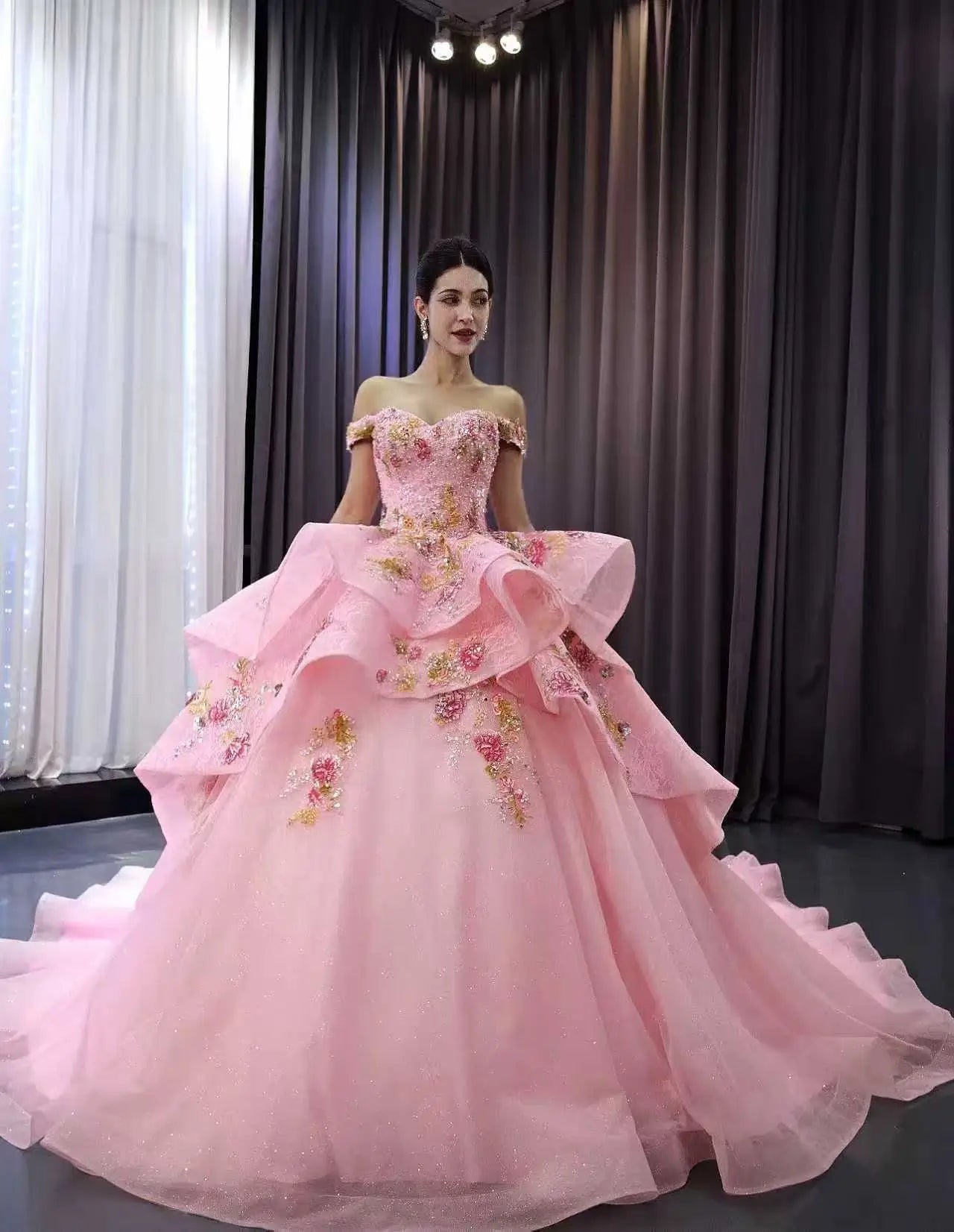Off-the-Shoulder Pink Lace Quinceaera Ball Gown | Floral Appliqu Cor Viniodress Off-the-Shoulder Pink Lace Quinceaera Ball Gown | Floral Appliqu Cor Viniodress