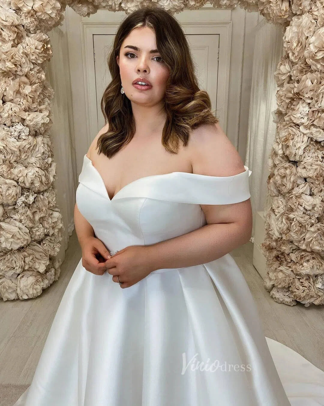 Off the Shoulder Satin Wedding Dresses Plus Size VW1021-wedding dresses 2025 -Viniodress-Ivory-Custom Size-