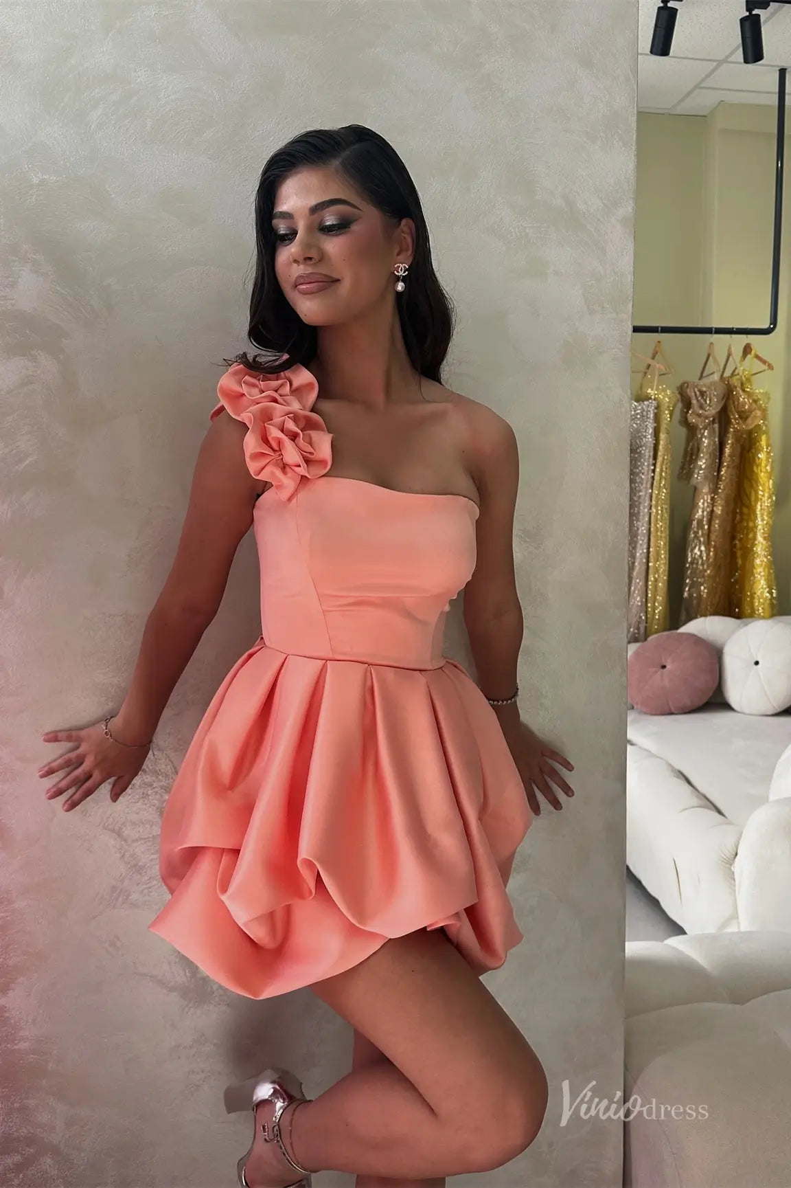 Peach One-Shoulder Satin Homecoming Dress with Floral Appliqué and Bubble Skirt – H1134-Homecoming Dresses 2025 -Viniodress-Peach-Custom Size-