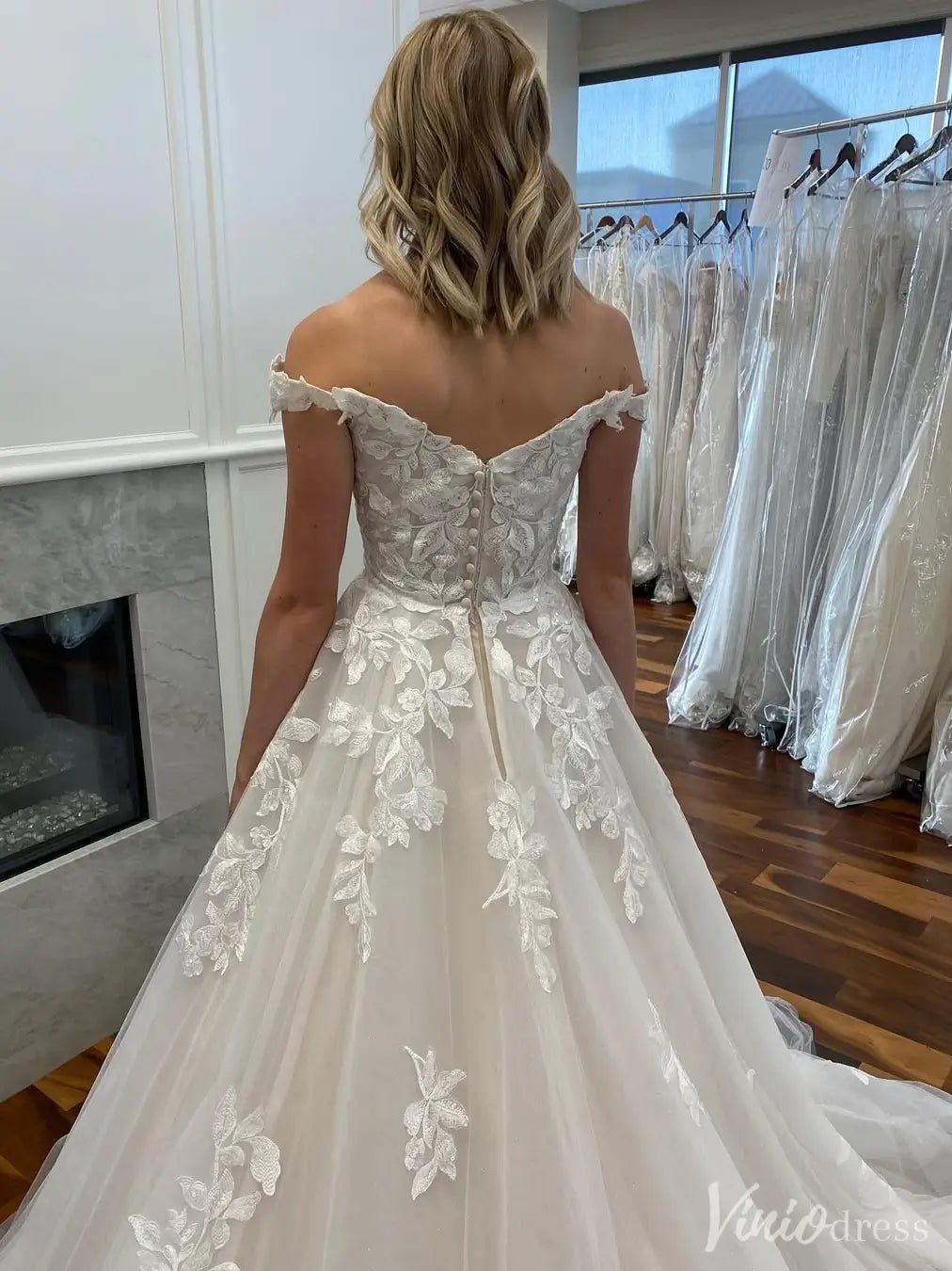 Romantic Off-Shoulder Lace Tulle Wedding Dress with Cathedral Train – VW2546-wedding dresses 2025 -Viniodress-Beige-Custom Size-