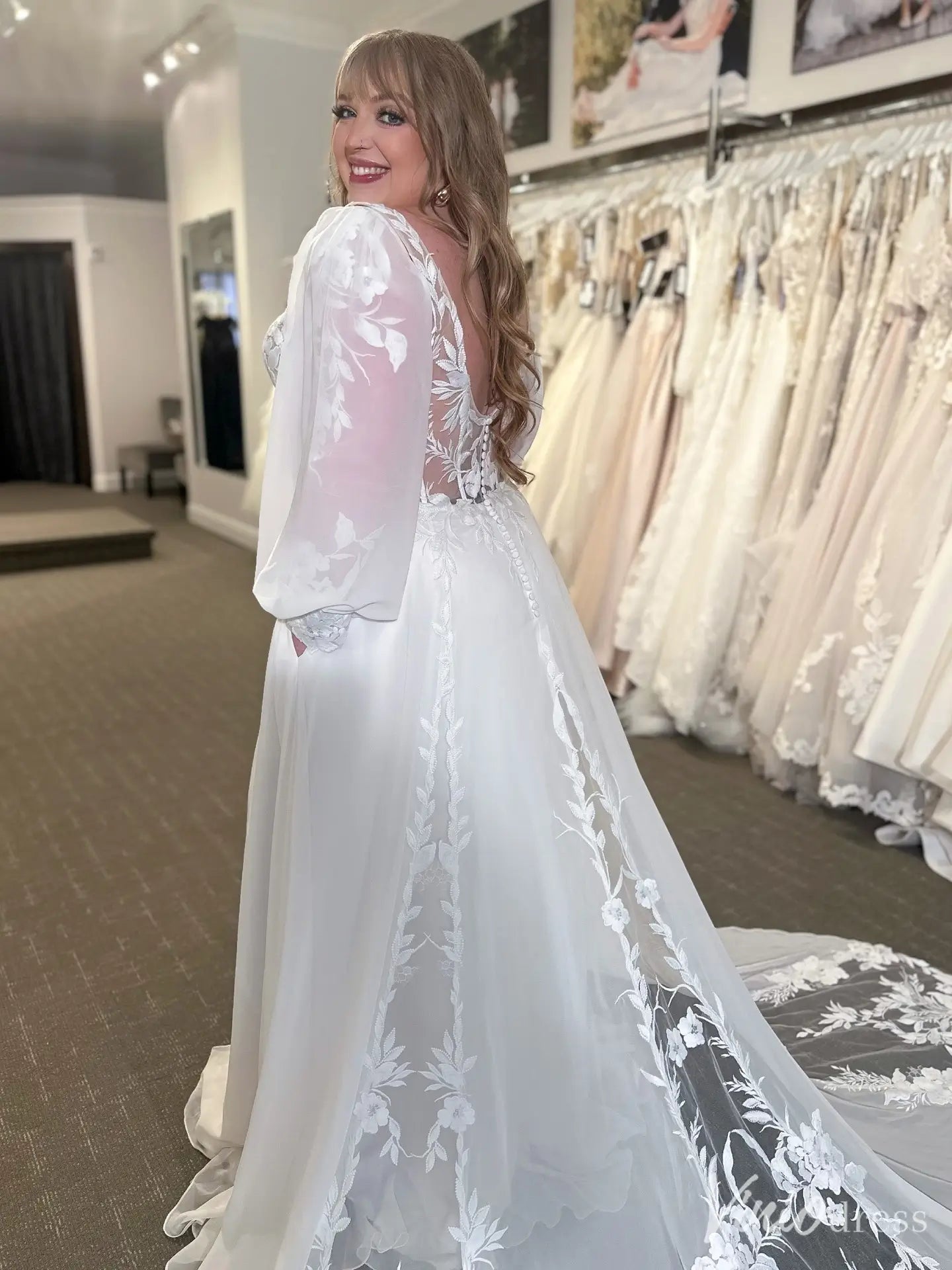 Romantic Sheer Lace Wedding Dress with Slit, Bishop Sleeves, and Chapel Train – VW2589-wedding dresses 2025 -Viniodress-White-Custom Size-