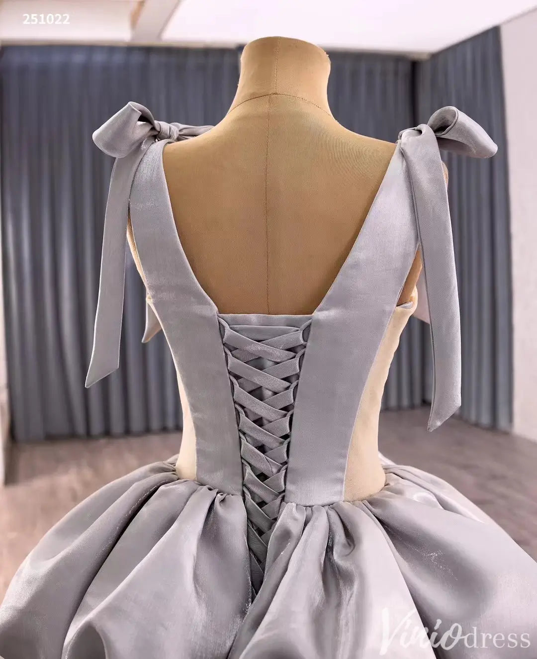 Silver Tiered Puff Ball Gown with Shoulder Bows and Deep V Neck – Style 251022-Quinceanera Dresses 2025 -Viniodress-Silver-Custom Size-