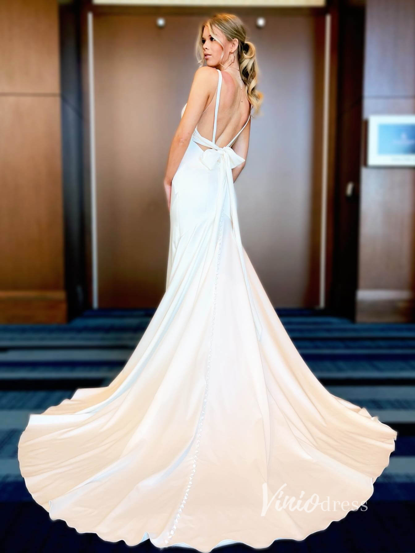 Simple Sheath Minimalist Wedding Dresses Spaghetti Strap V-neck VW2089-wedding dresses 2025 -Viniodress-Ivory-Custom Size-