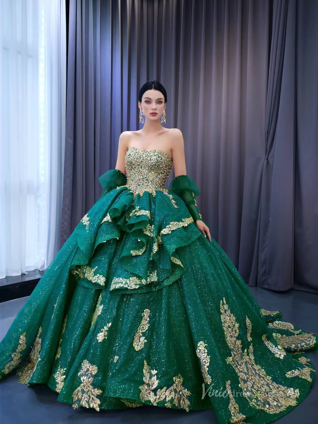 Sparkly Green Ball Gowns Gold Lace Appliqued Wedding Dresses with Slee Viniodress Sparkly Green Ball Gowns Gold Lace Appliqued Wedding Dresses with Slee Viniodress
