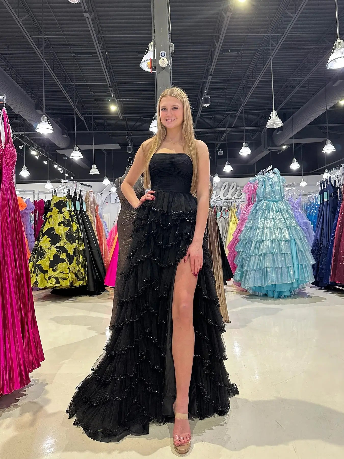 Strapless Tulle Prom Dress with Slit, Pleated Bodice & Beaded Tiered Bottom - FD6071-prom dresses 2025 -Viniodress-Custom Colors-Custom Size-