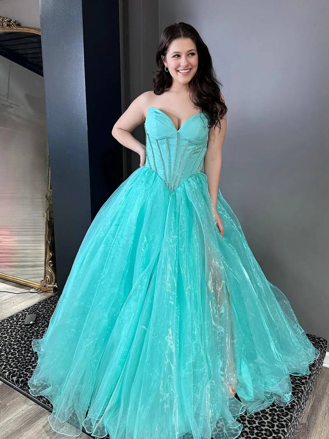 Tiffany Blue Organza Prom Dress with Slit, Sweetheart Neckline & Boned Viniodress Tiffany Blue Organza Prom Dress with Slit, Sweetheart Neckline & Boned Viniodress