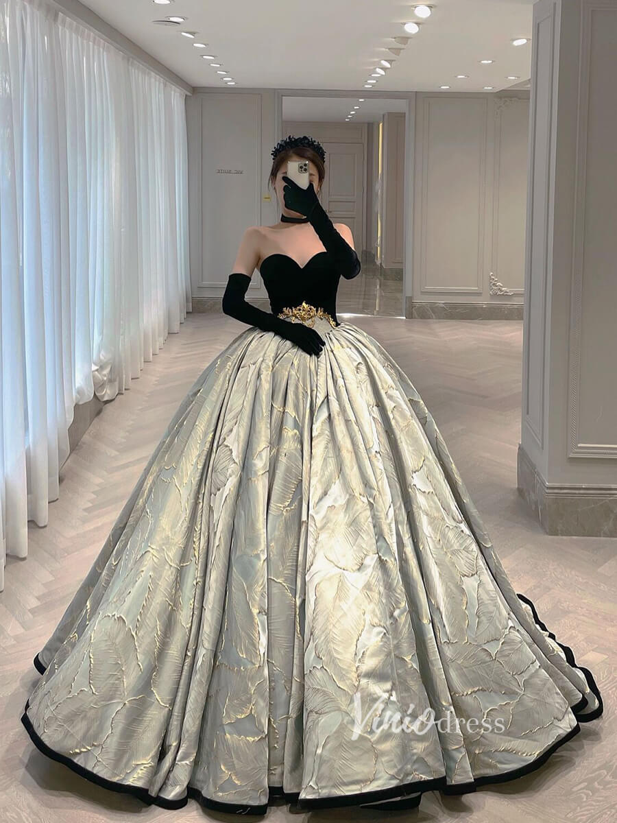 Vintage Jacquard Ball Gown Sweet 16 Dress Black Velvet Quince Dress FD – Viniodress Vintage Jacquard Ball Gown Sweet 16 Dress Black Velvet Quince Dress FD – Viniodress