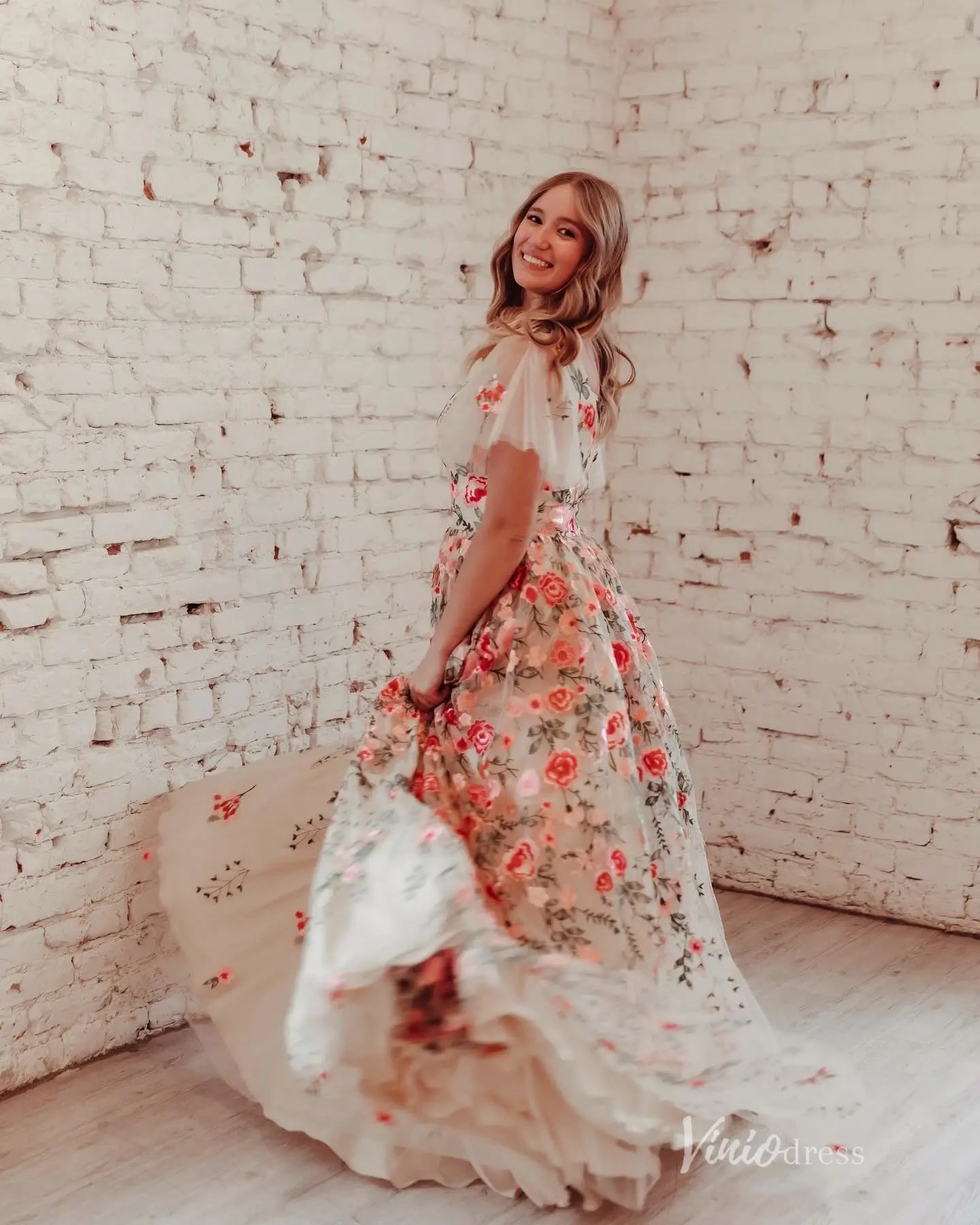 Whimsical Floral Embroidered Ball Gown with Flutter Sleeves and Scoop Neck – FW215-prom dresses 2025 -Viniodress-Champagne-Custom Size-