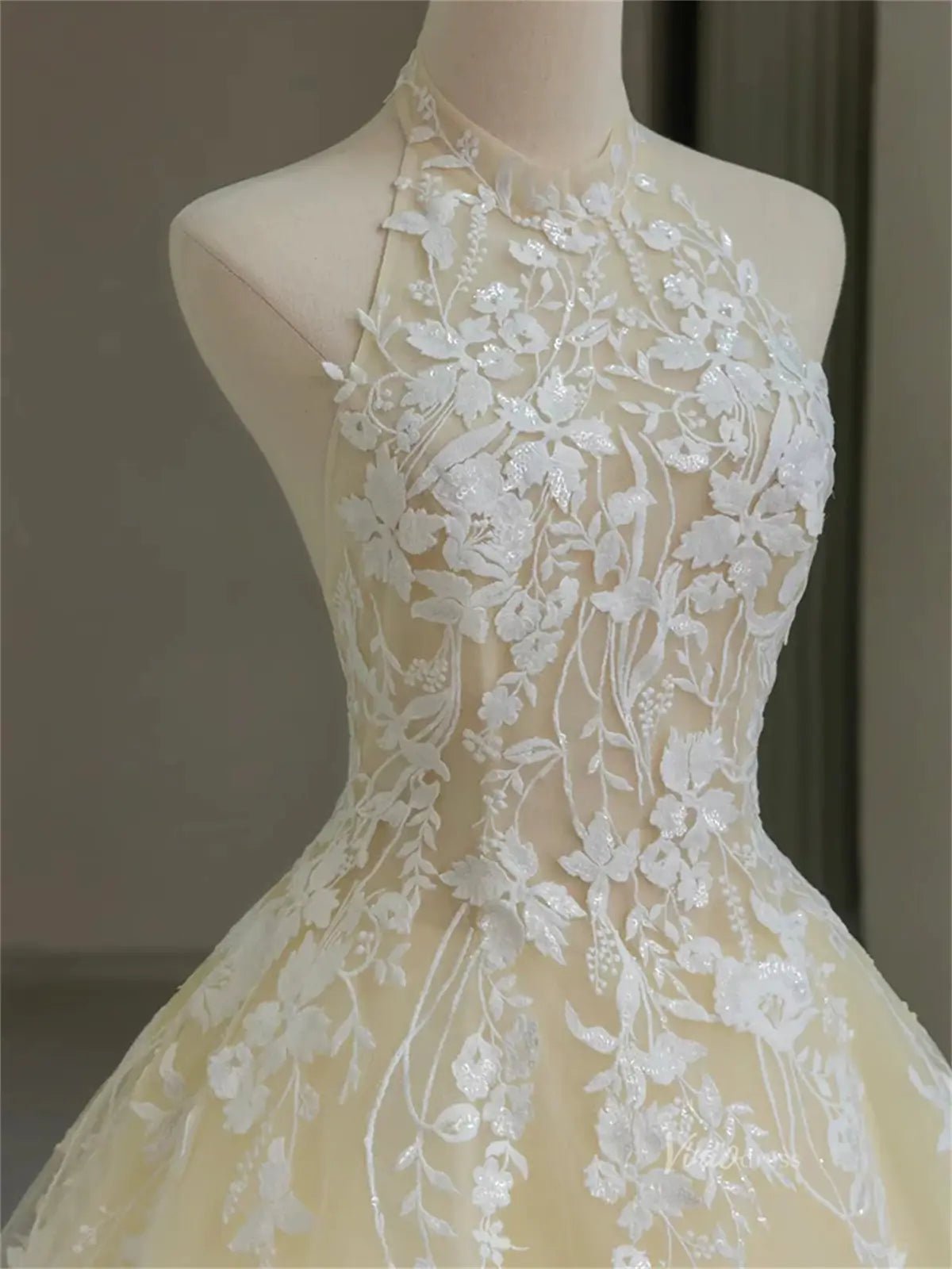 Yellow Lace Tulle Prom Dresses with Halter Neck & Open Back - FD5170-Quinceanera Dresses 2025 -Viniodress-Yellow-Custom Size-