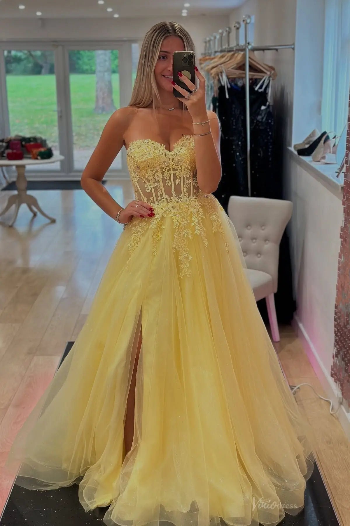 Yellow Tulle Ball Gown Prom Dress with Detachable Puff Sleeves, Lace Corset Bodice & High Slit – TU010-prom dresses 2026-Viniodress-Yellow-Custom Size-