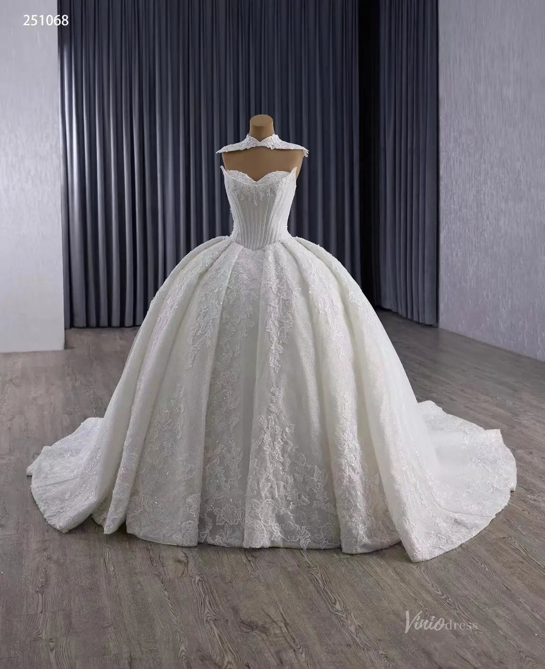 2-in-1 Vintage Lace Wedding Dress | Strapless Basque Waist Ball Gown with Detachable Lace Neckpiece & 1m Train 251068-wedding dresses 2025 -Viniodress-Ivory-Custom Size-