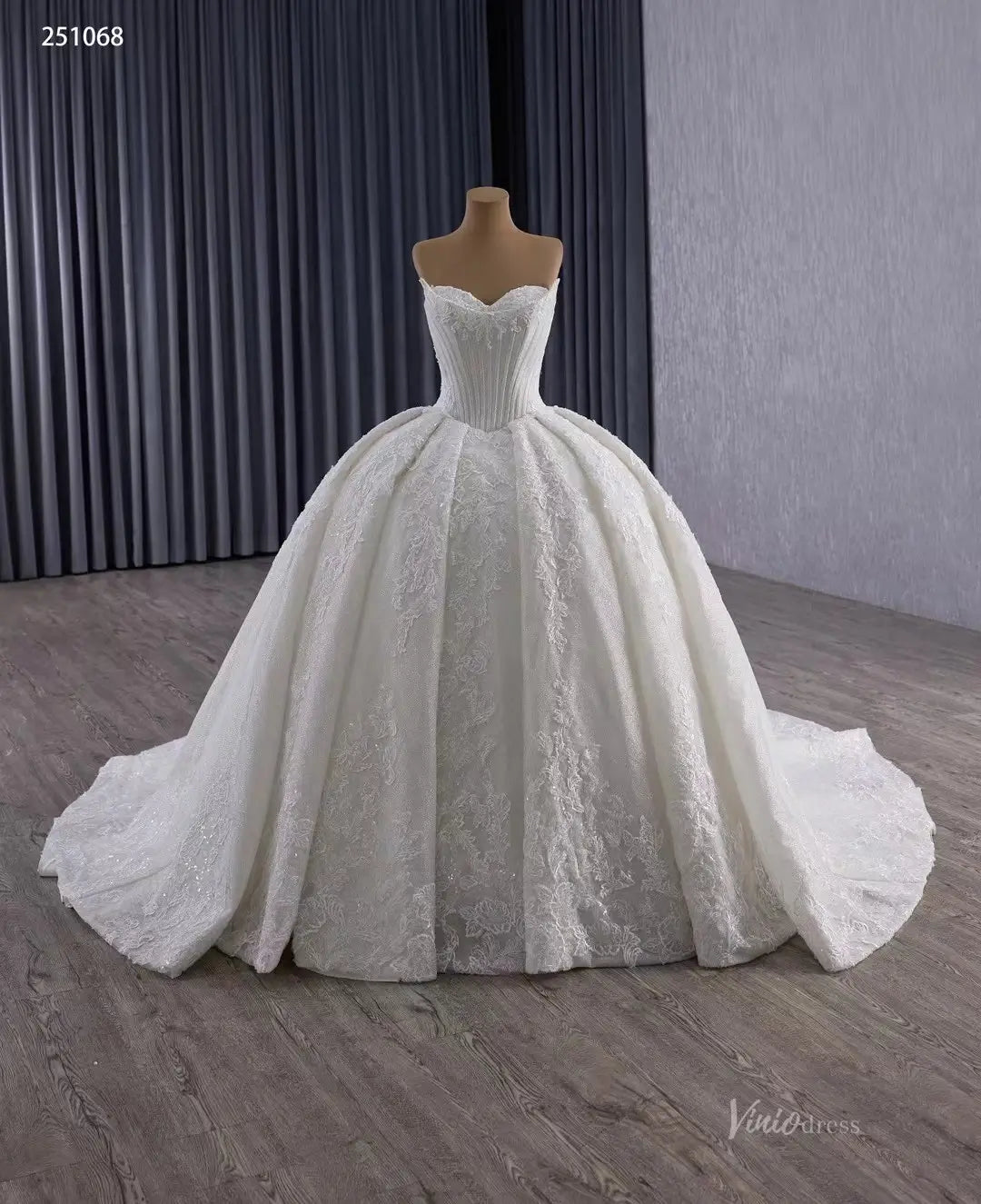 2-in-1 Vintage Lace Wedding Dress | Strapless Basque Waist Ball Gown with Detachable Lace Neckpiece & 1m Train 251068-wedding dresses 2025 -Viniodress-Ivory-Custom Size-