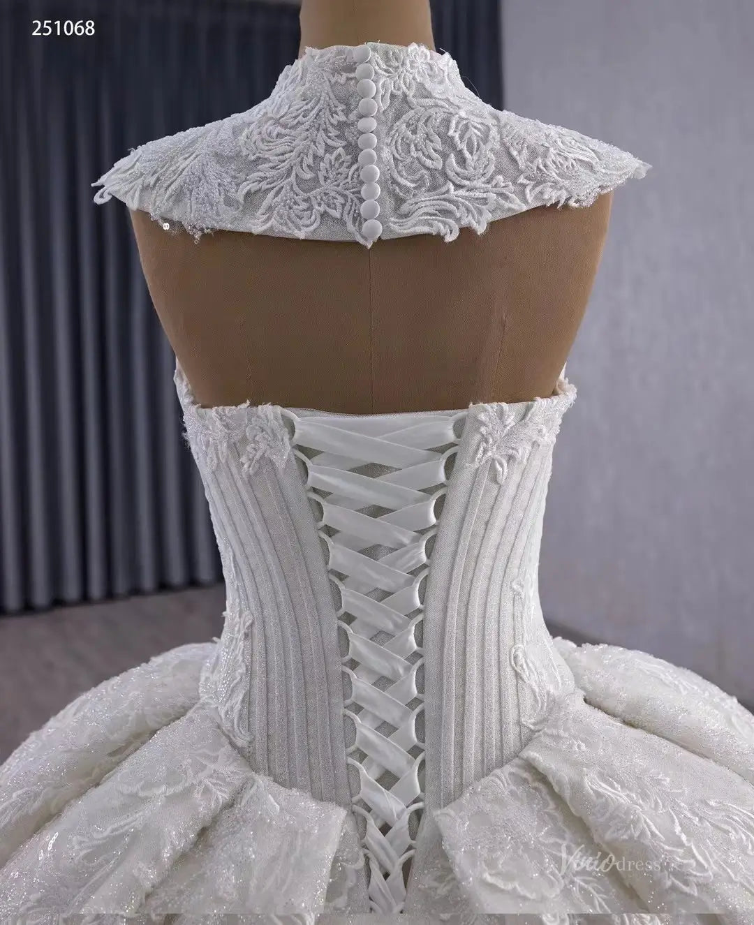 2-in-1 Vintage Lace Wedding Dress | Strapless Basque Waist Ball Gown with Detachable Lace Neckpiece & 1m Train 251068-wedding dresses 2025 -Viniodress-Ivory-Custom Size-