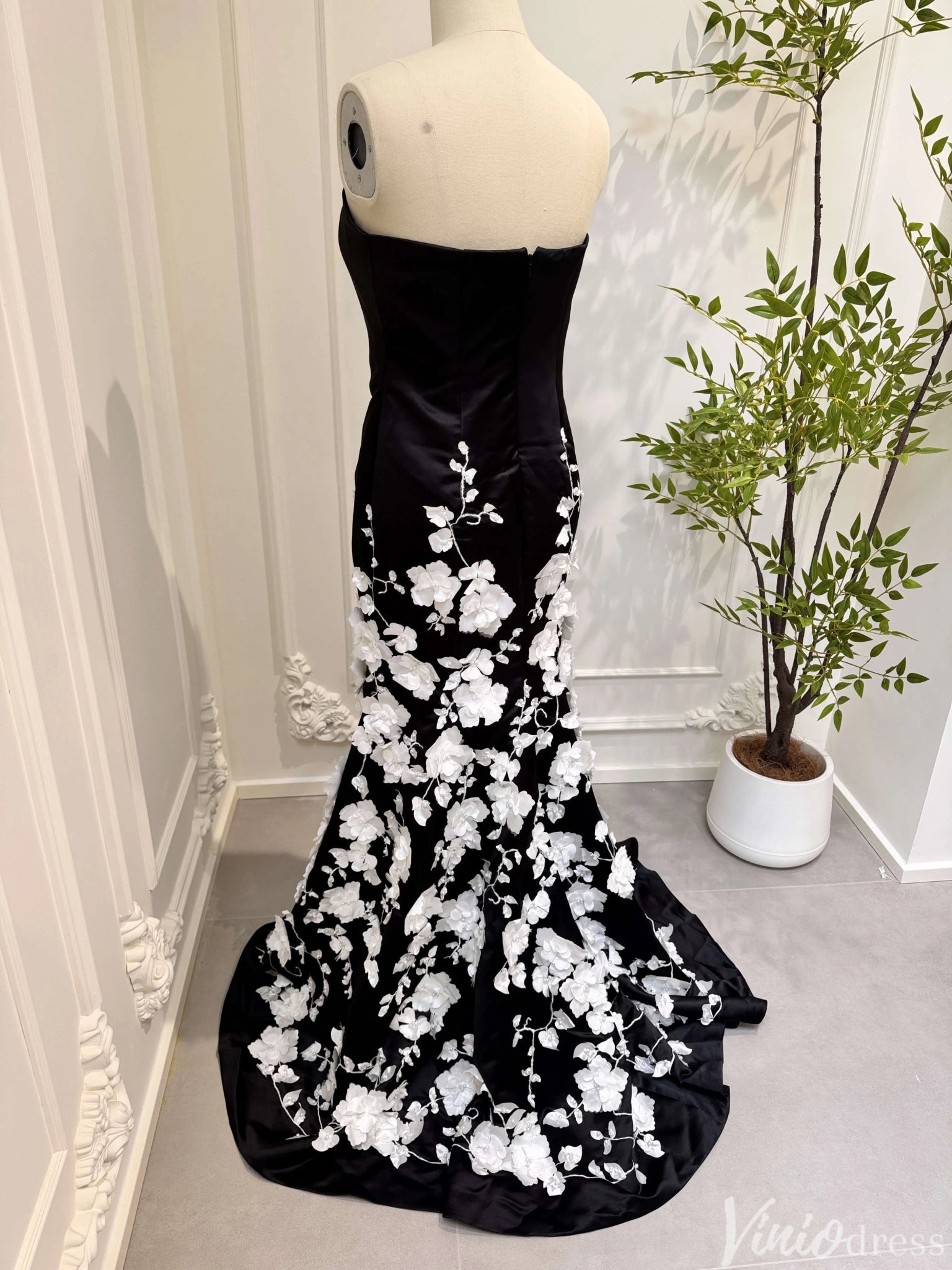 3D Floral Black and White Mermaid Prom Dresses with Removable Long Sle – Viniodress