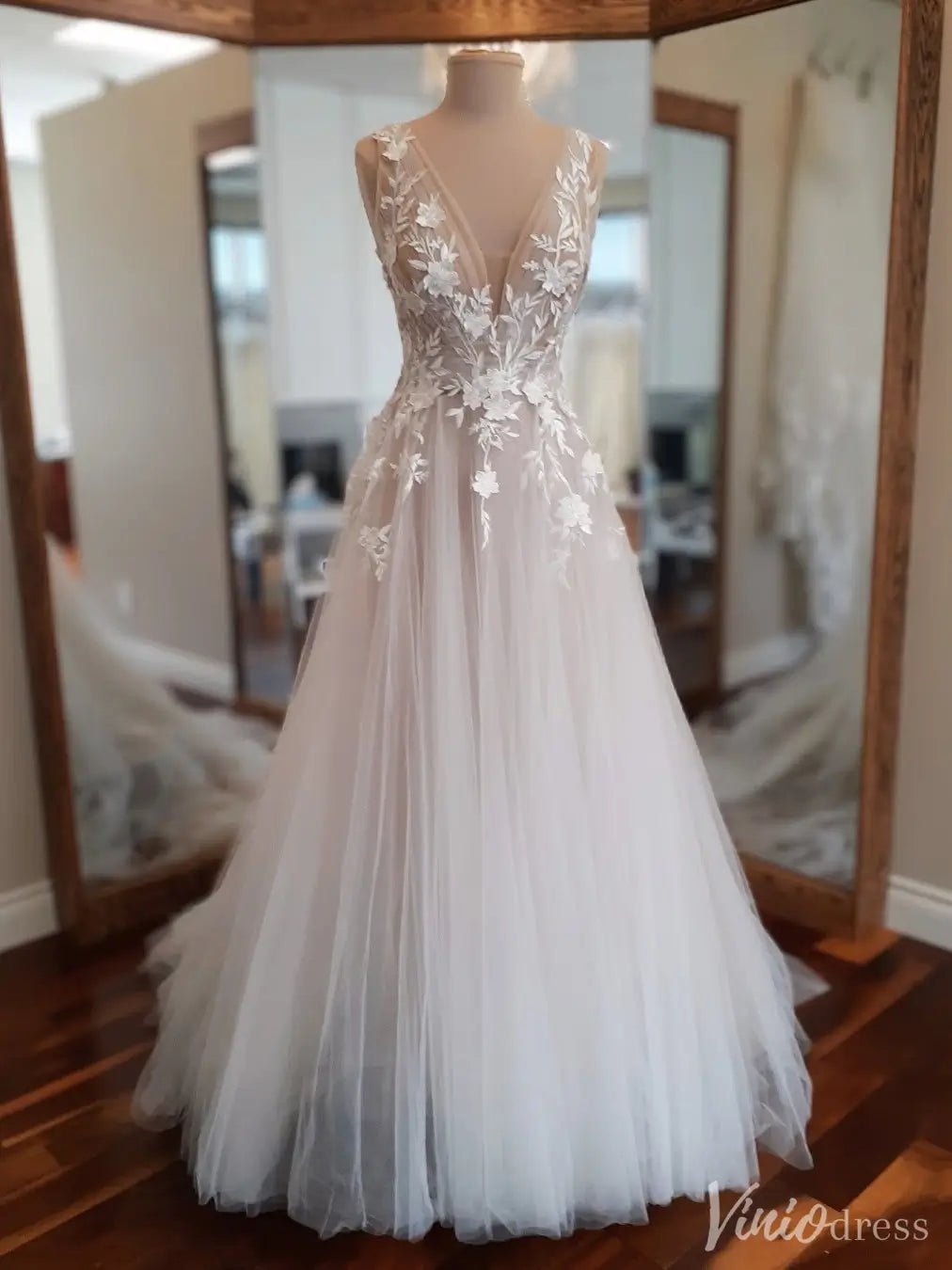 3D Floral Tulle Wedding Dress with Deep V-Neck and Sheer Back – VW2539-wedding dresses 2025 -Viniodress-Ivory-Custom Size-