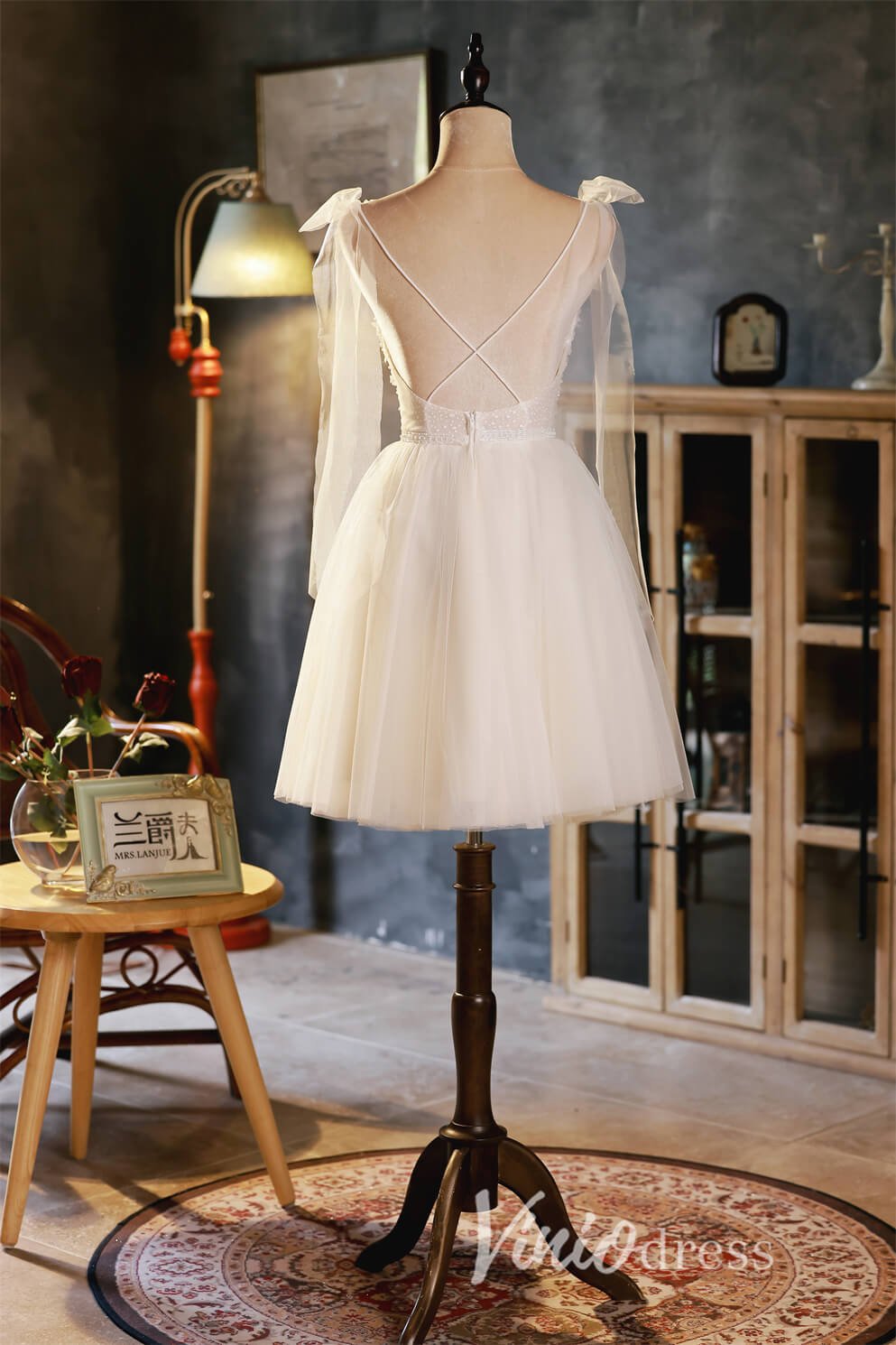 Backless Tulle Homecoming Dresses V-neck Short Graduation Dress SD1456 – Viniodress