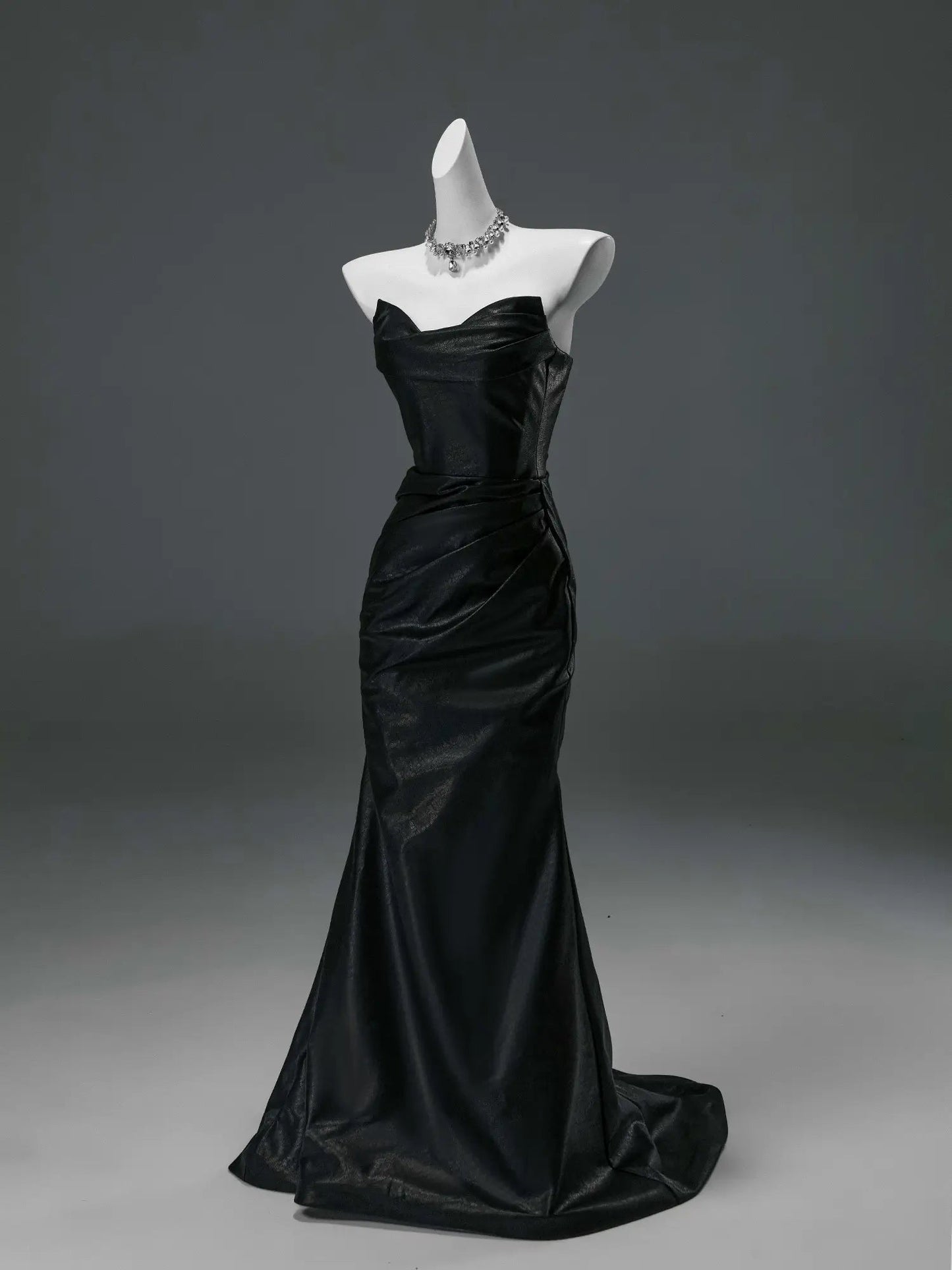 Black Strapless Satin Prom Dresses with Sweetheart Neckline & Ruched Bodice - CQ0134-Couture Gown 2025 -Viniodress-Black-Custom Size-
