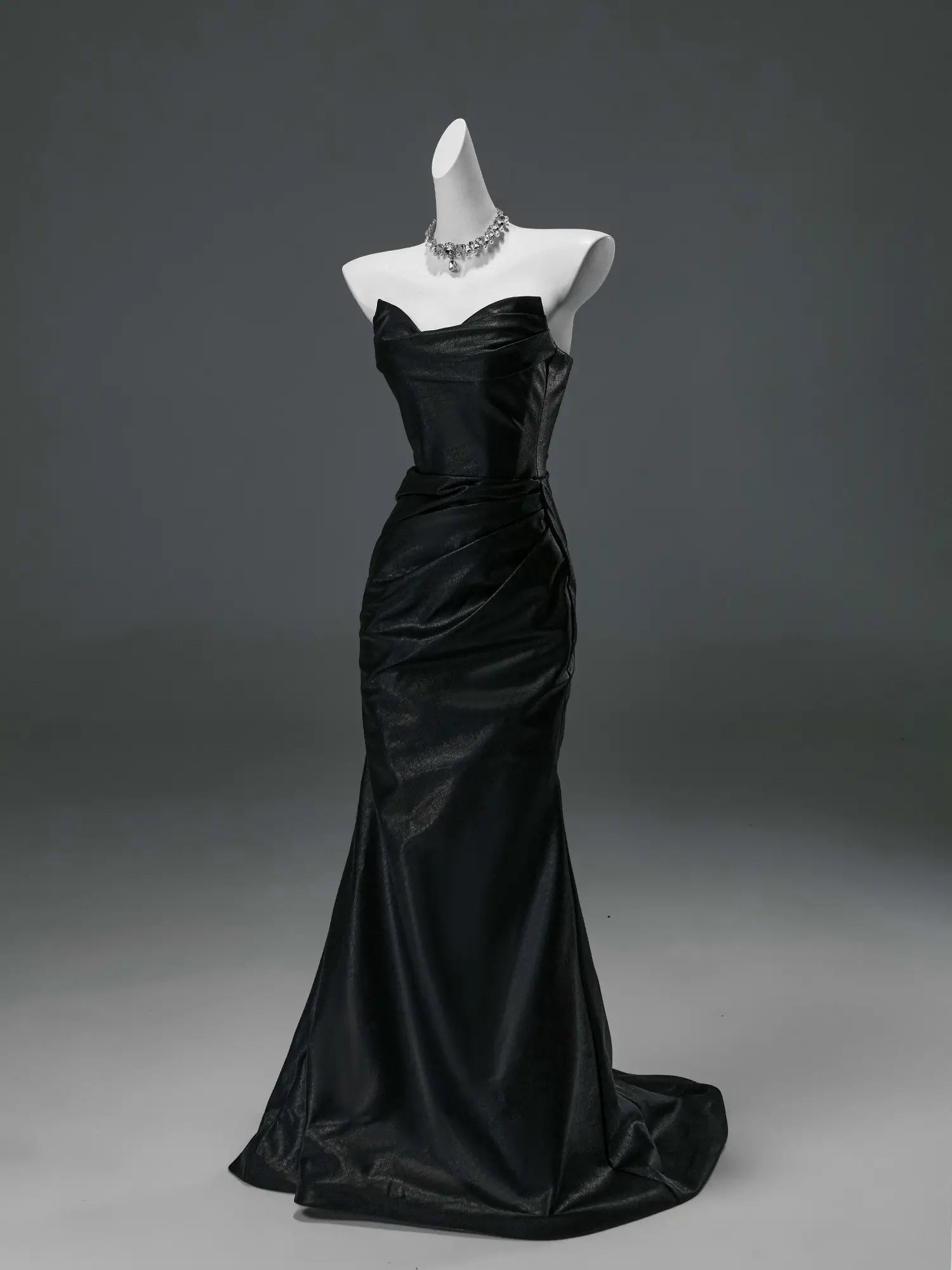 Black Strapless Satin Prom Dresses with Sweetheart Neckline & Ruched Bodice - CQ0134-Couture Gown 2025 -Viniodress-Black-Custom Size-