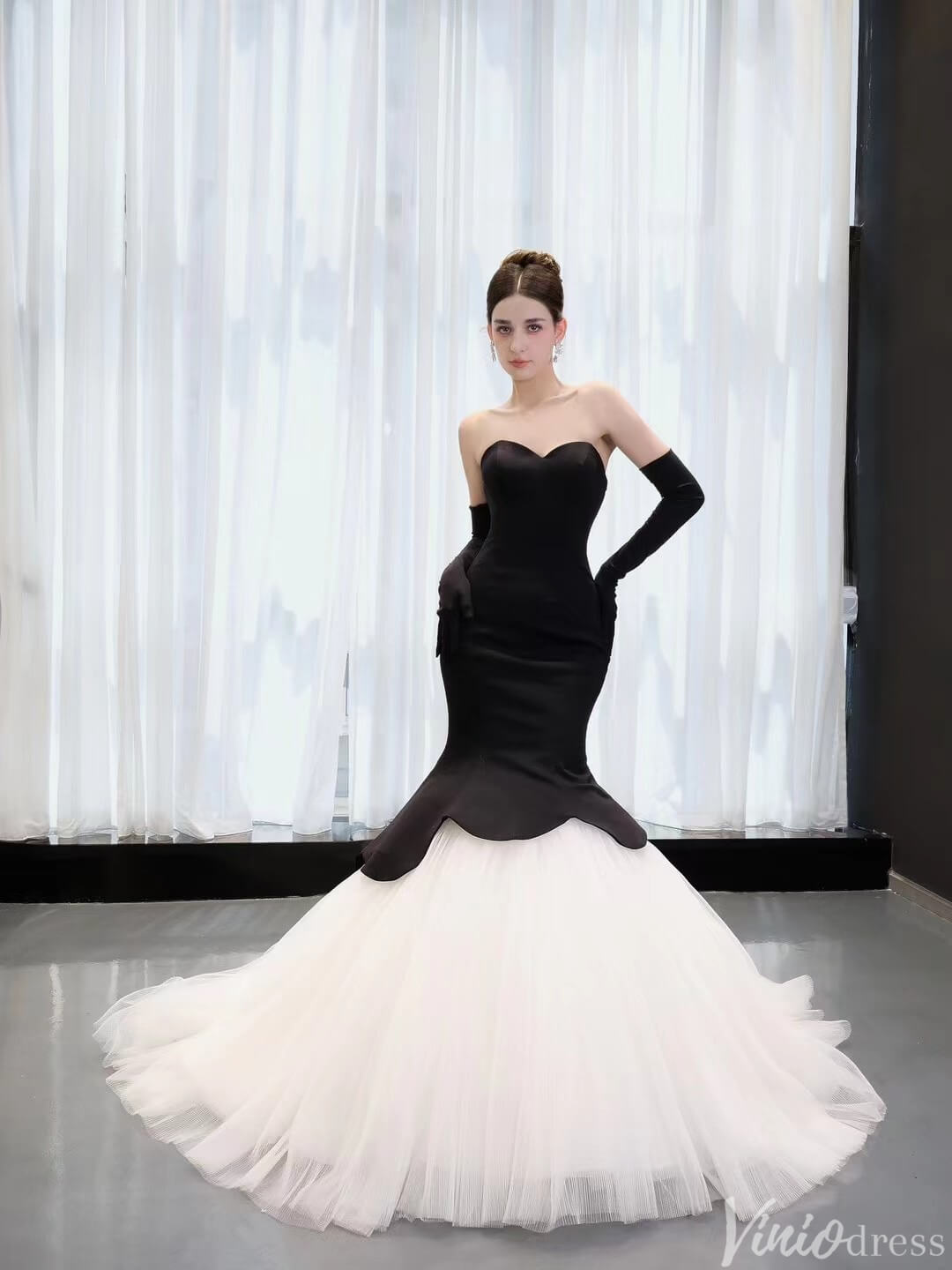 Black and White Mermaid Wedding Gown Strapless Sweetheart Neck Pageant – Viniodress