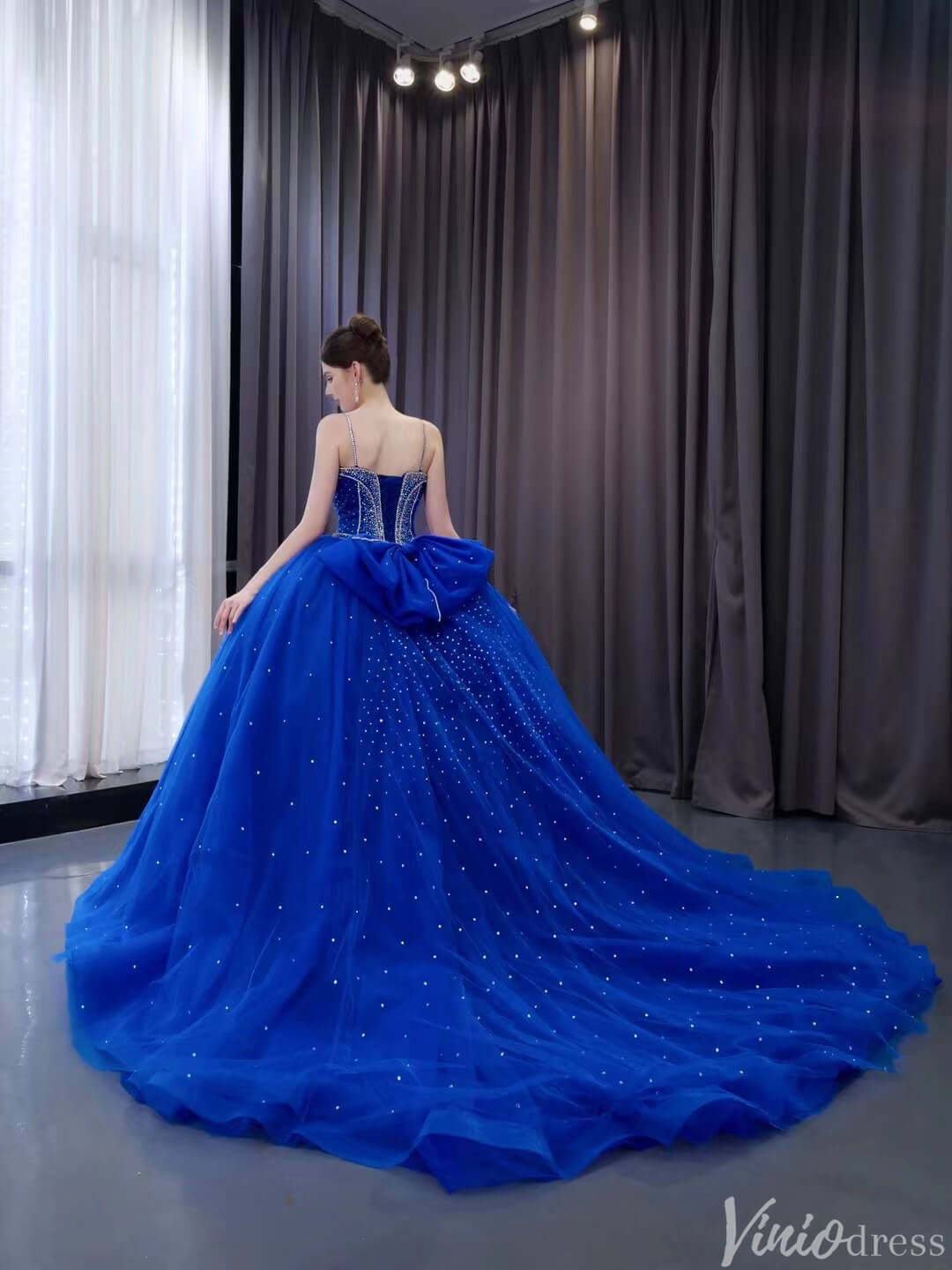 Blue Sparkly Beaded Wedding Gowns Spaghetti Strap Bow Quince Dress 241087