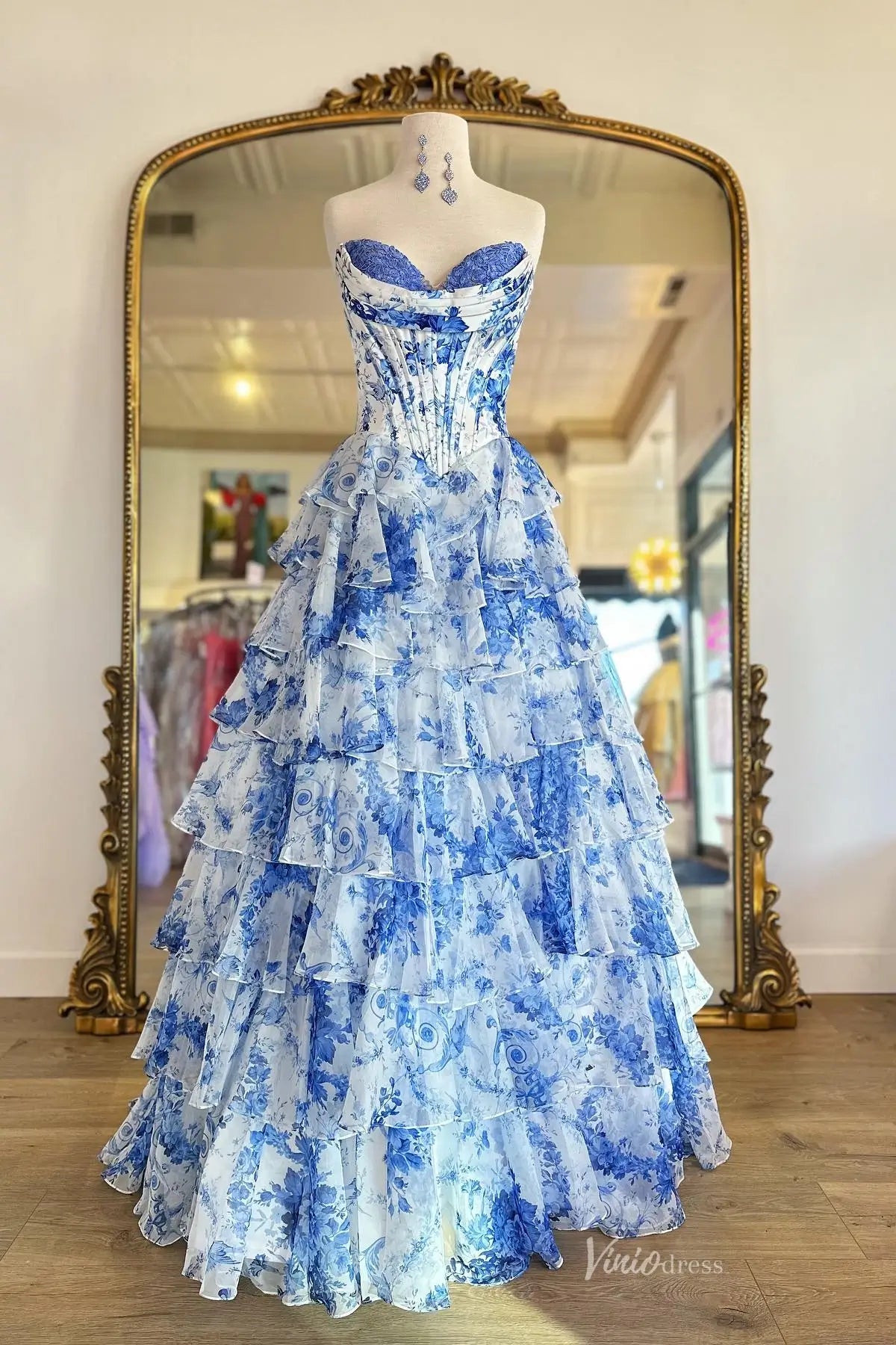 Blue and White Floral Prom Dress with Lace Sweetheart Neckline, Tiered Ruffle Skirt & High Slit – RF067