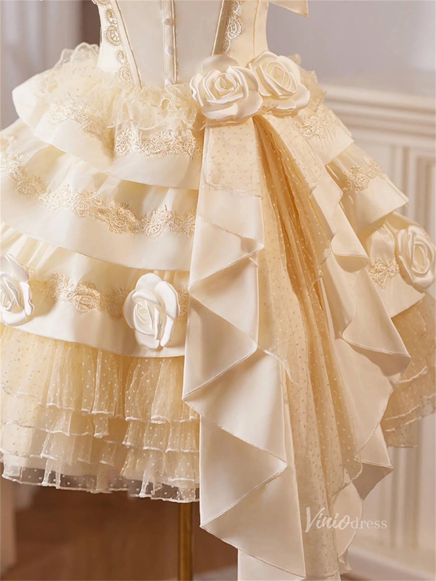 Champagne Ruffled 3D Flower Homecoming Dresses Short Lace Lolita Dress BJ062-prom dresses 2025 -Viniodress-Champagne-Custom Size-