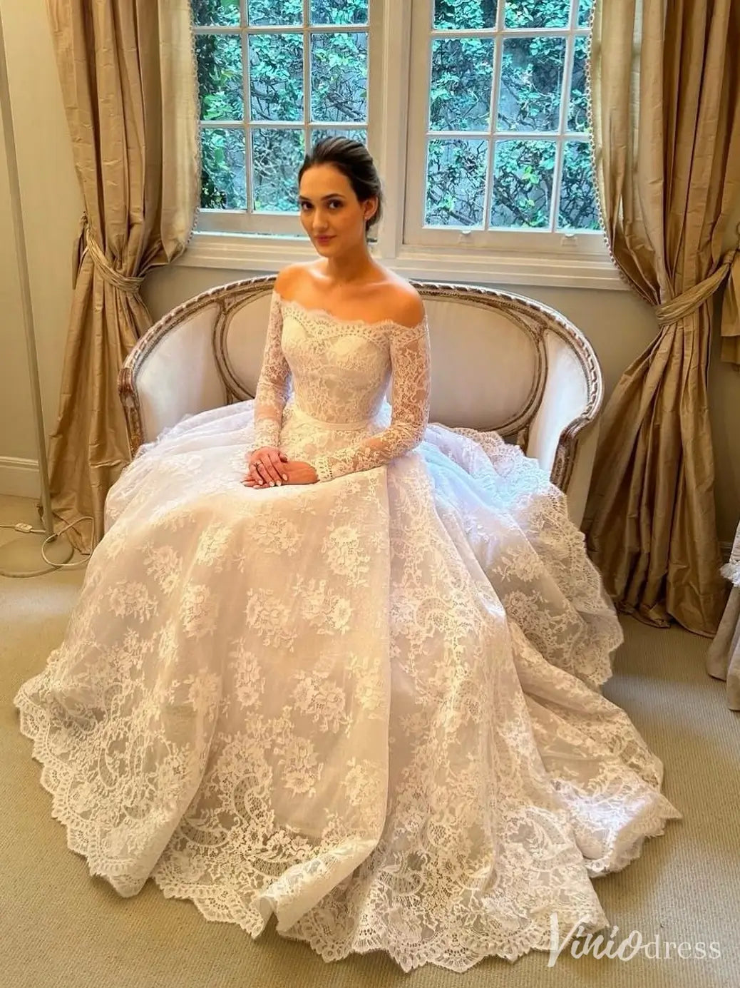 Elegant Off Shoulder Lace Wedding Dress with Long Sleeves and Full Skirt – VW2575-wedding dresses 2025 -Viniodress-Ivory-Custom Size-