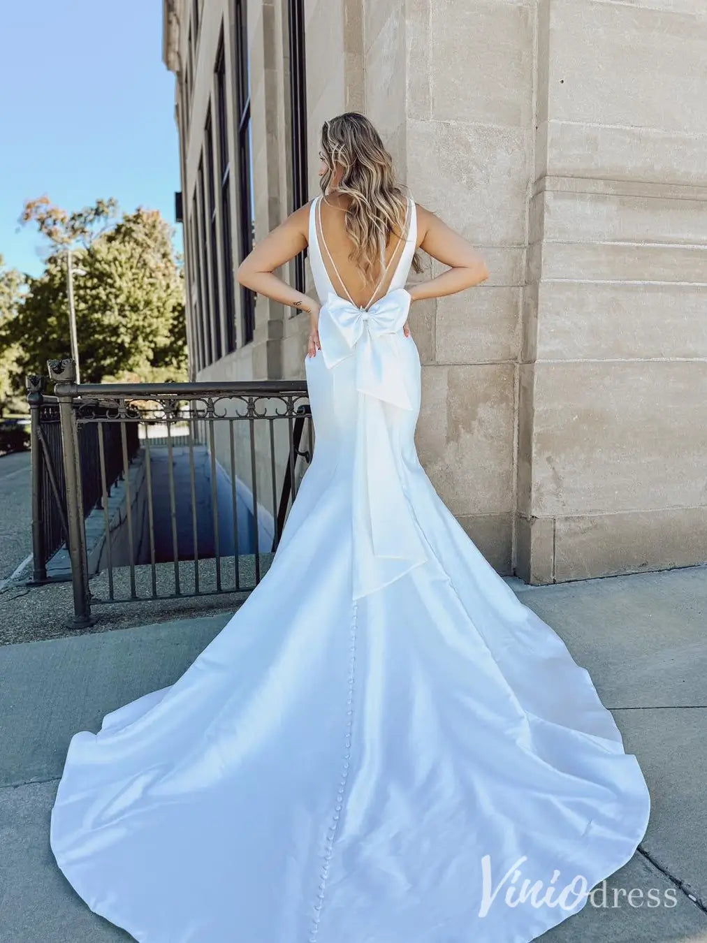 Satin Mermaid Wedding Dress with Plunging Neckline and Bow – MN114 – Viniodress